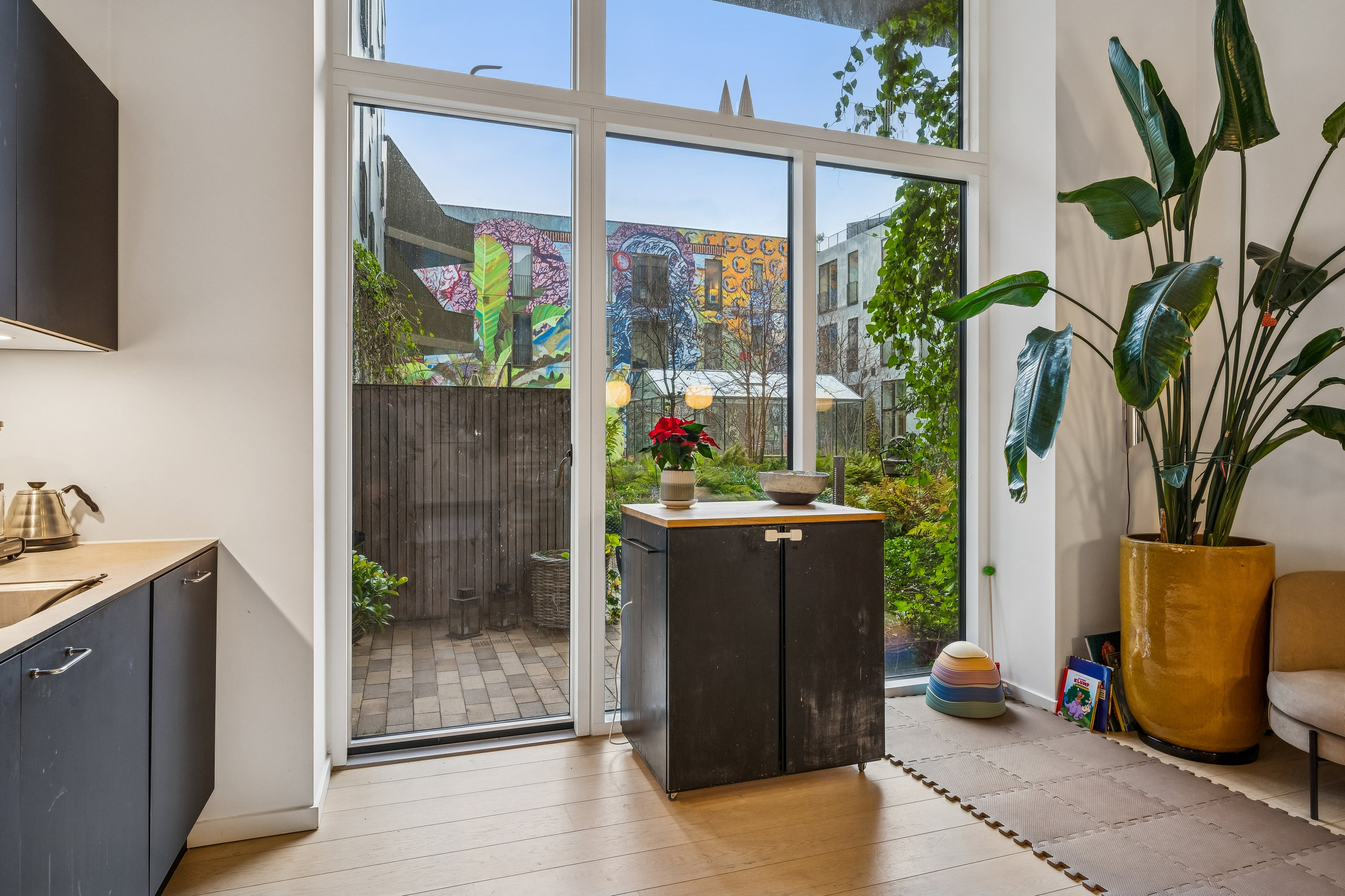 Fremhævet stue billede i fuldskærmstilstand. Billede af Irma Pedersens Gade 154, st.. 3., 8000 Aarhus C