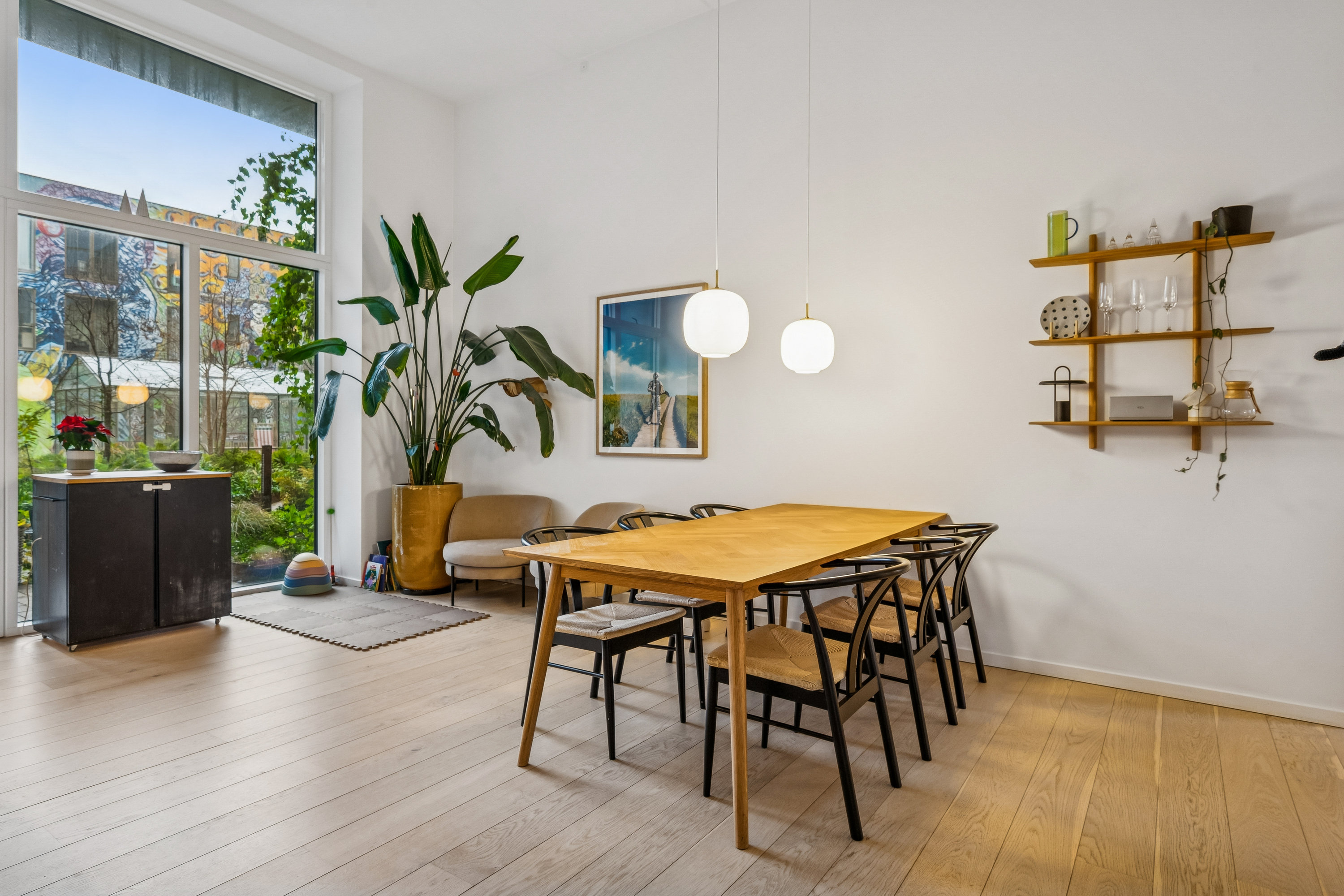 Fremhævet stue billede i fuldskærmstilstand. Billede af Irma Pedersens Gade 154, st.. 3., 8000 Aarhus C