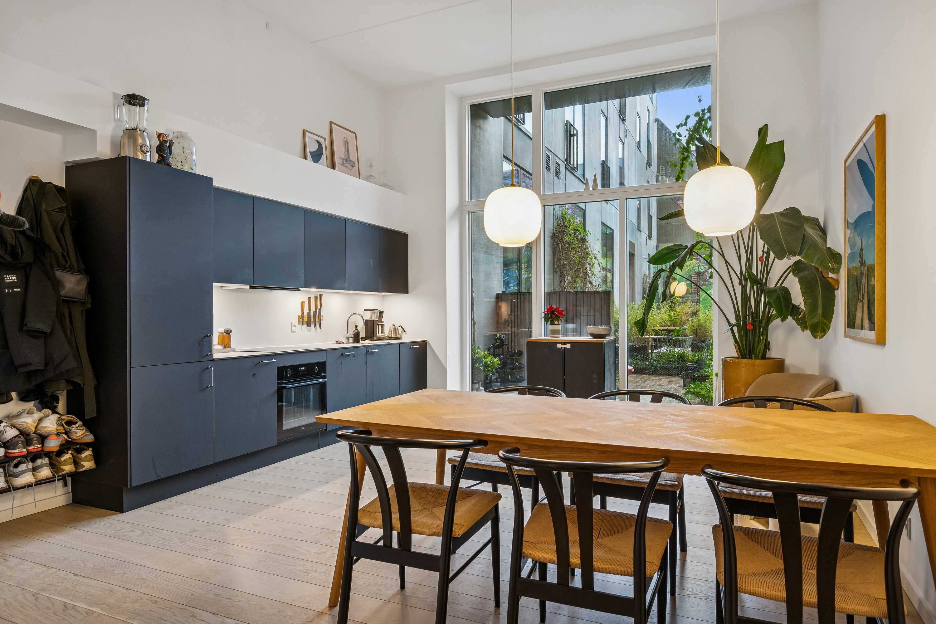 Fremhævet stue billede i fuldskærmstilstand. Billede af Irma Pedersens Gade 154, st.. 3., 8000 Aarhus C