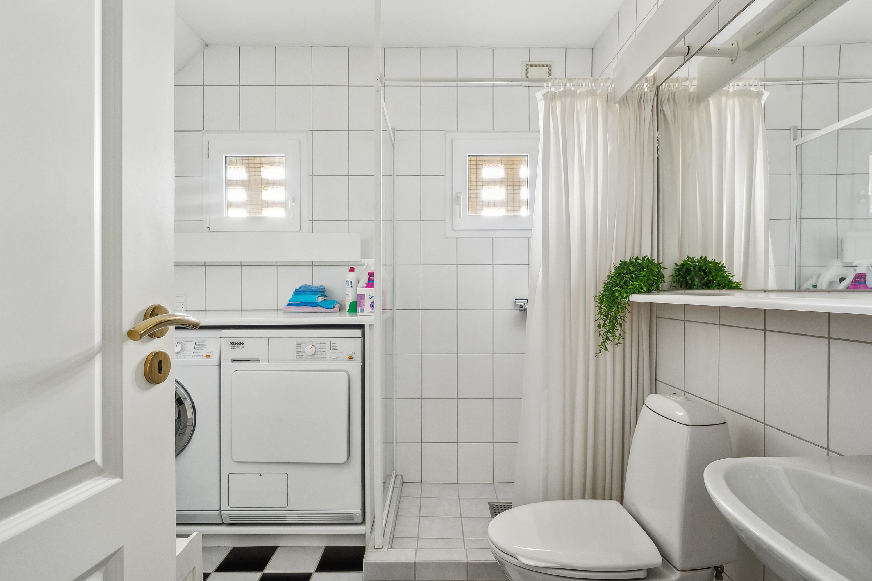 Fremhævet  billede i fuldskærmstilstand. Billede af Jakob Skomager Vej 1, 1. th., Hasseris, 9000 Aalborg