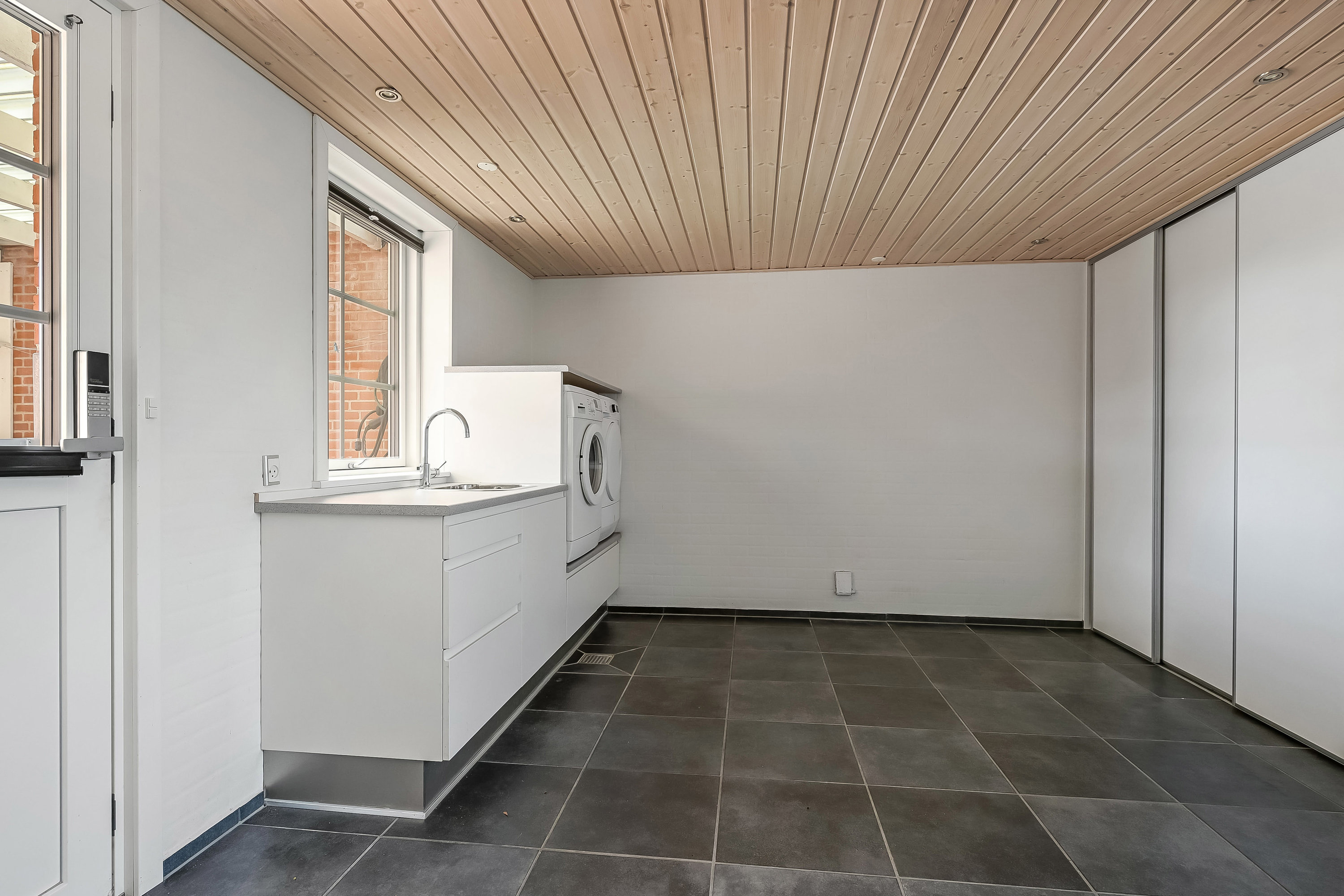 Fremhævet bryggers billede i fuldskærmstilstand. Billede af Løvsangervej 8, 7600 Struer