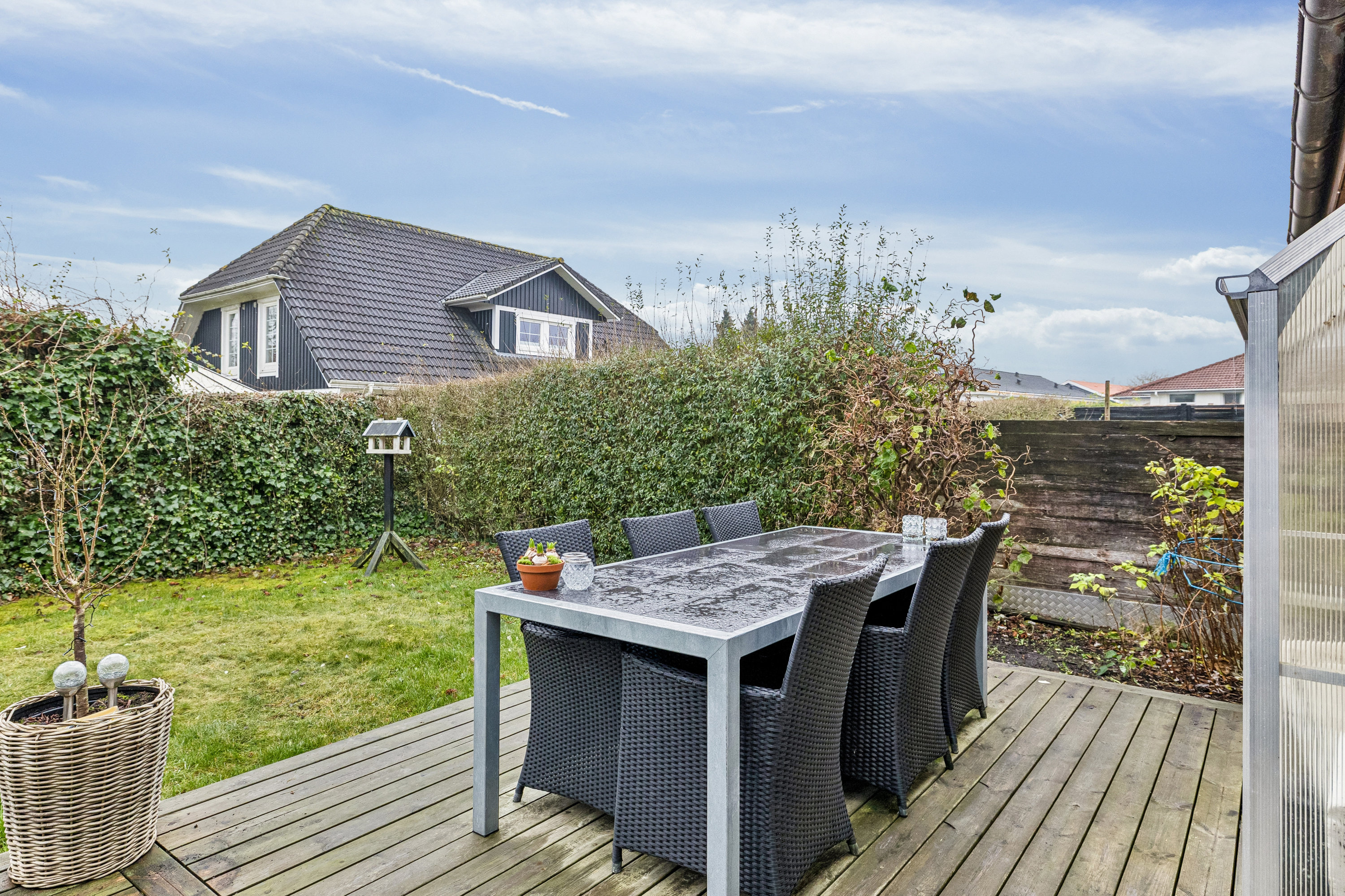 Fremhævet terrasse billede i fuldskærmstilstand. Billede af Kløvermarken 52D, 9510 Arden