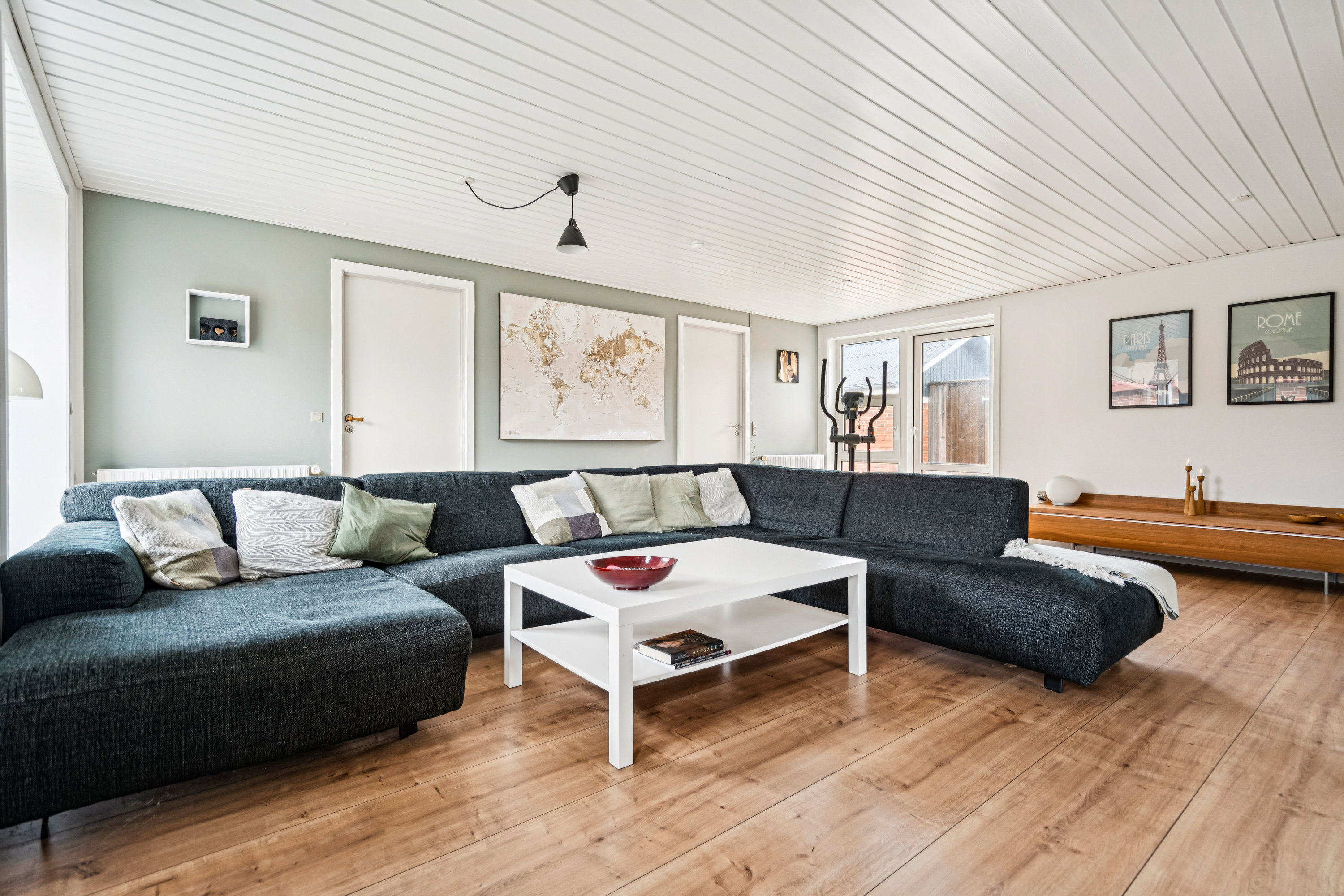 Fremhævet stue billede i fuldskærmstilstand. Billede af Kielgårdsvej 5, Horne, 9850 Hirtshals