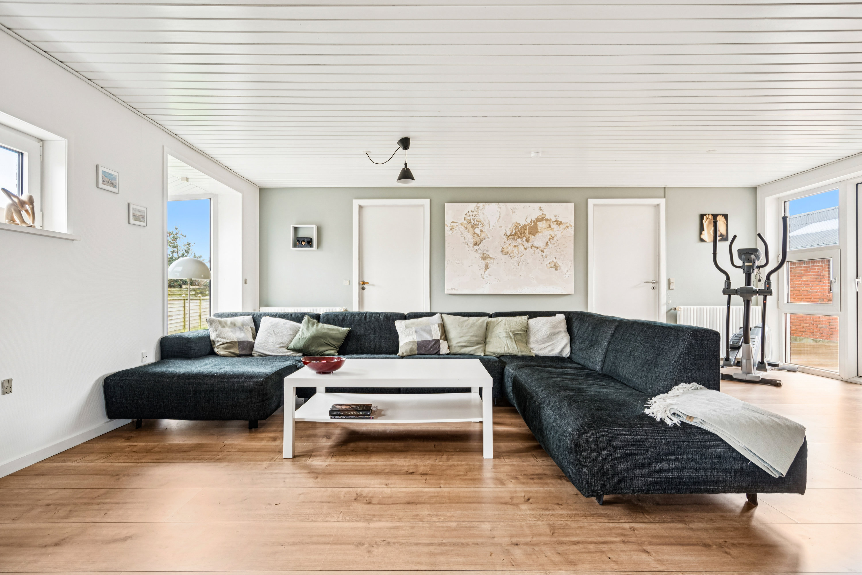 Fremhævet stue billede i fuldskærmstilstand. Billede af Kielgårdsvej 5, Horne, 9850 Hirtshals