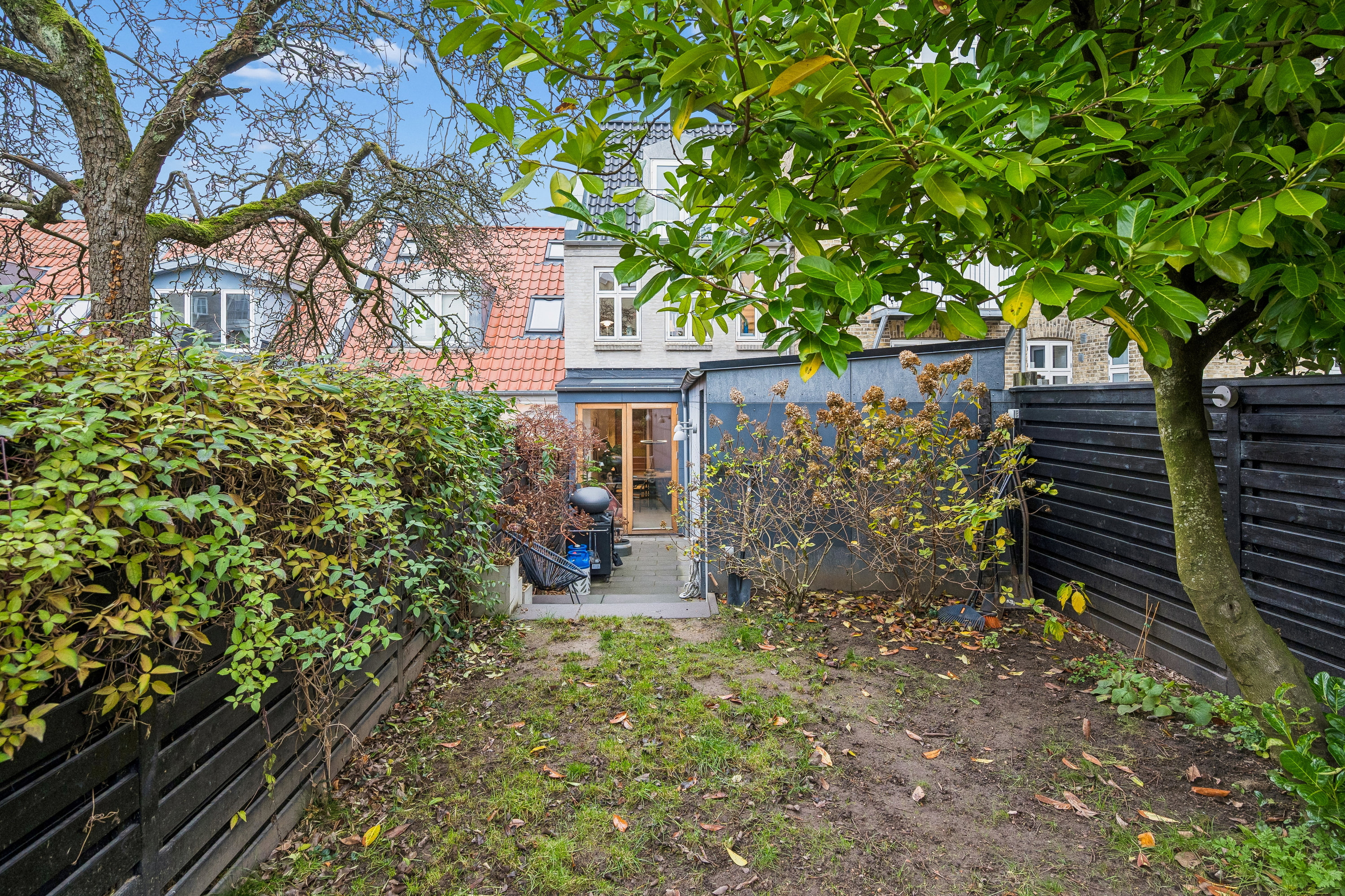 Fremhævet have billede i fuldskærmstilstand. Billede af Ole Rømers Gade 92, 8000 Aarhus C