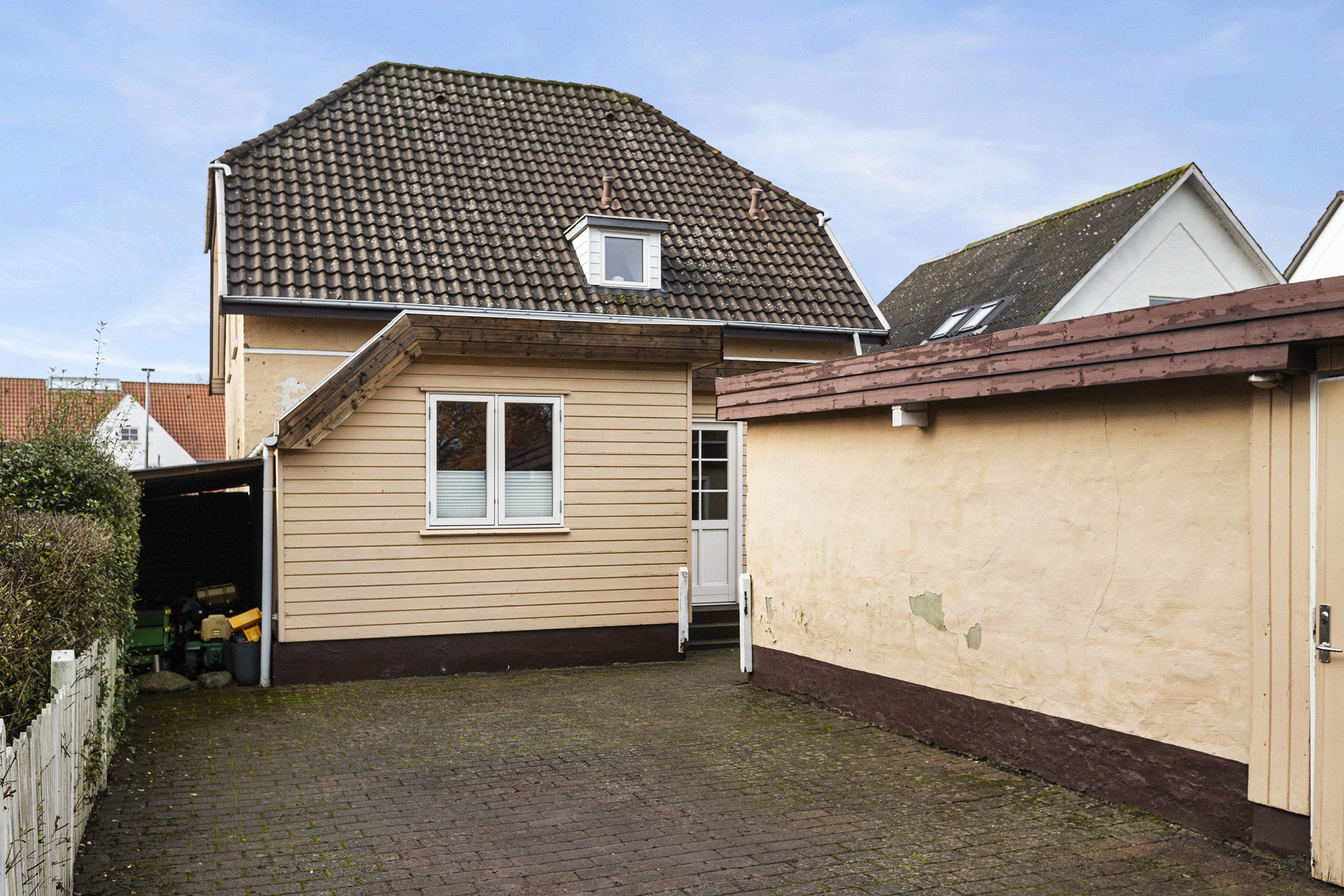 Fremhævet  billede i fuldskærmstilstand. Billede af Øster Alle 18, 1., 6600 Vejen