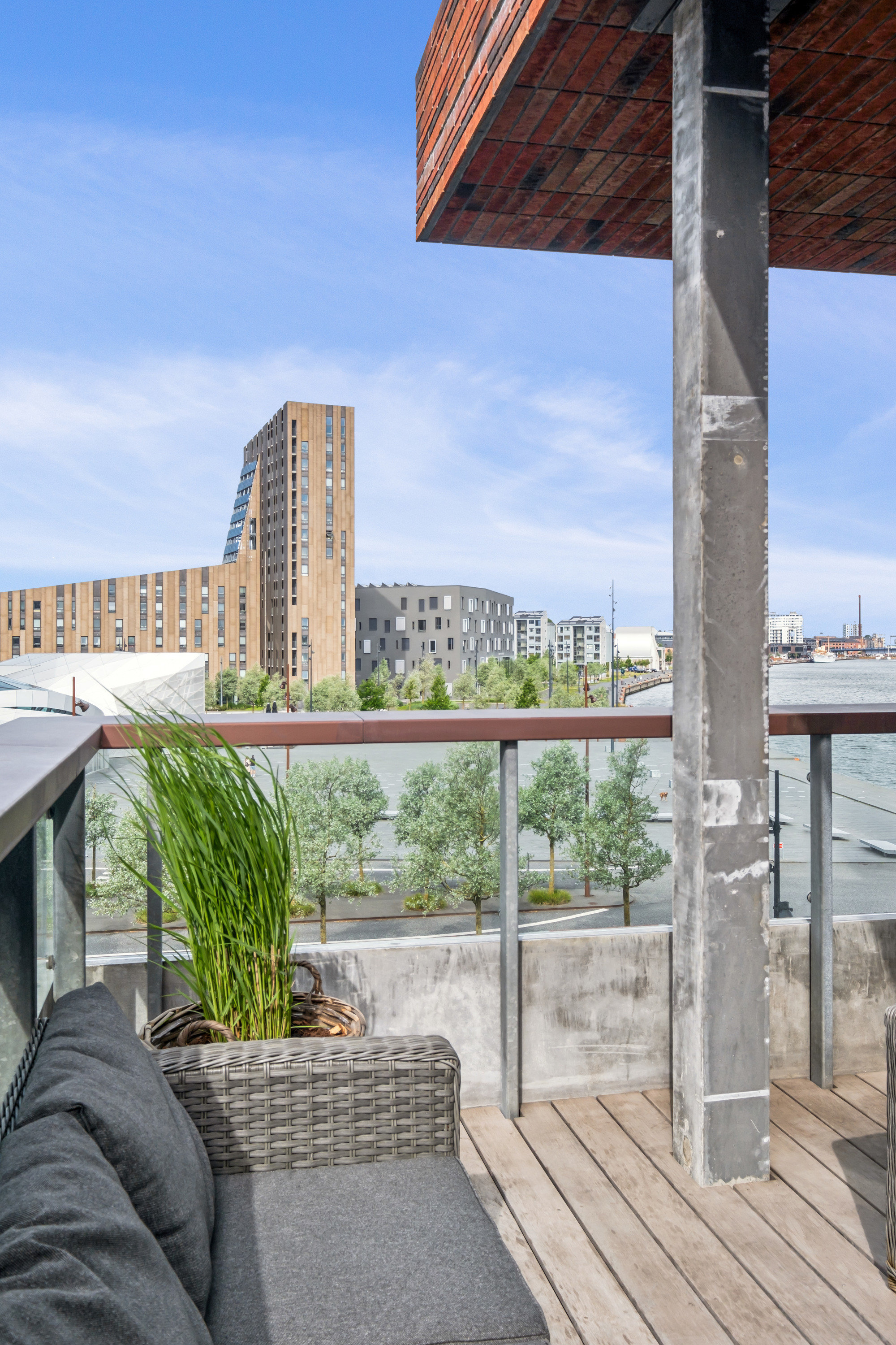 Fremhævet altan billede i fuldskærmstilstand. Billede af Østre Havnegade 52, 2. th., 9000 Aalborg