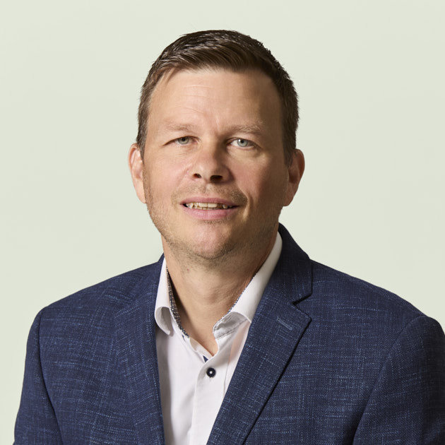 Ejendomsmægler Henrik Friis, Nybolig Hørning - Stilling, Nybolig