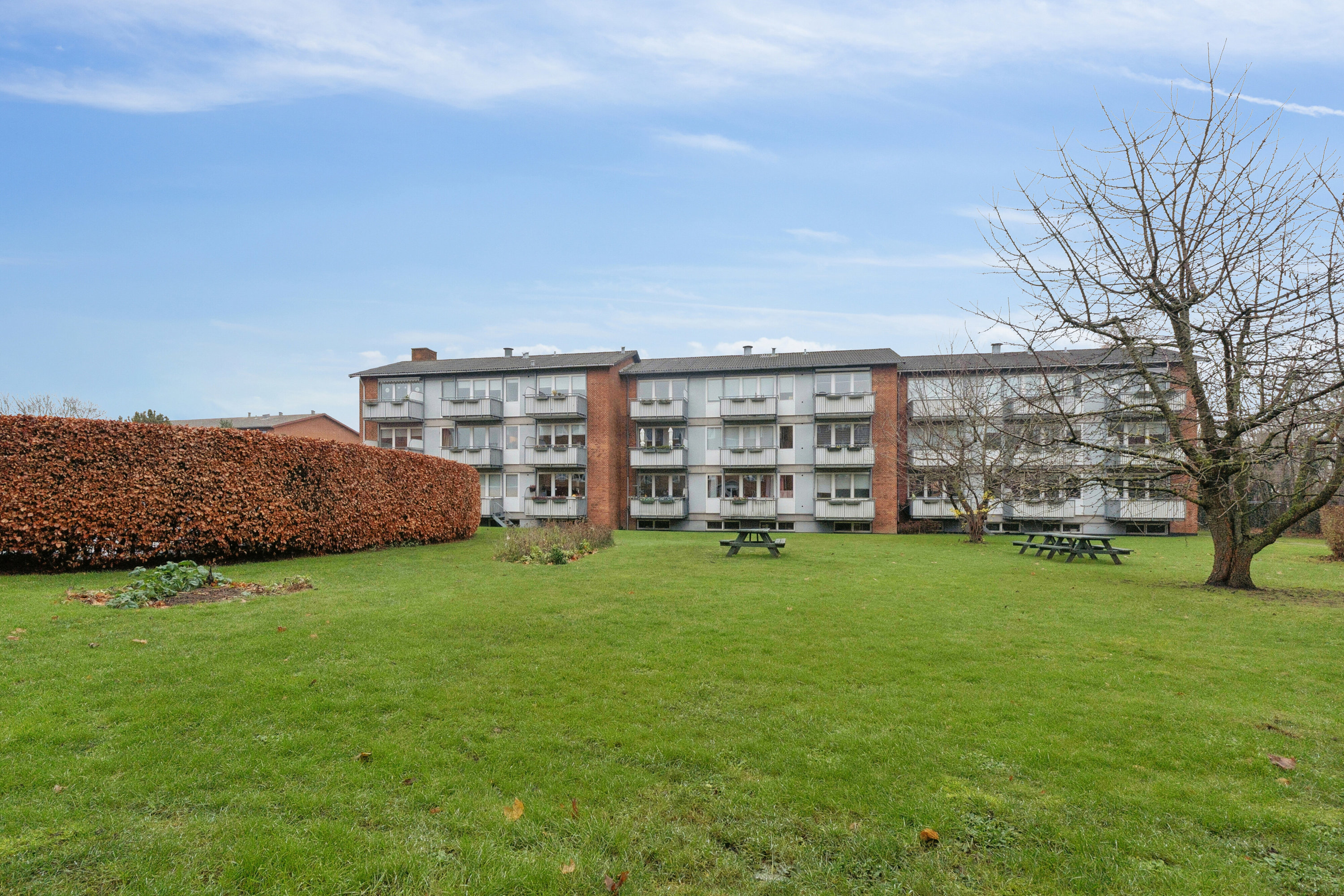 Fremhævet gårdsiden billede i fuldskærmstilstand. Billede af Voldumvej 59, 1. mf., 2610 Rødovre