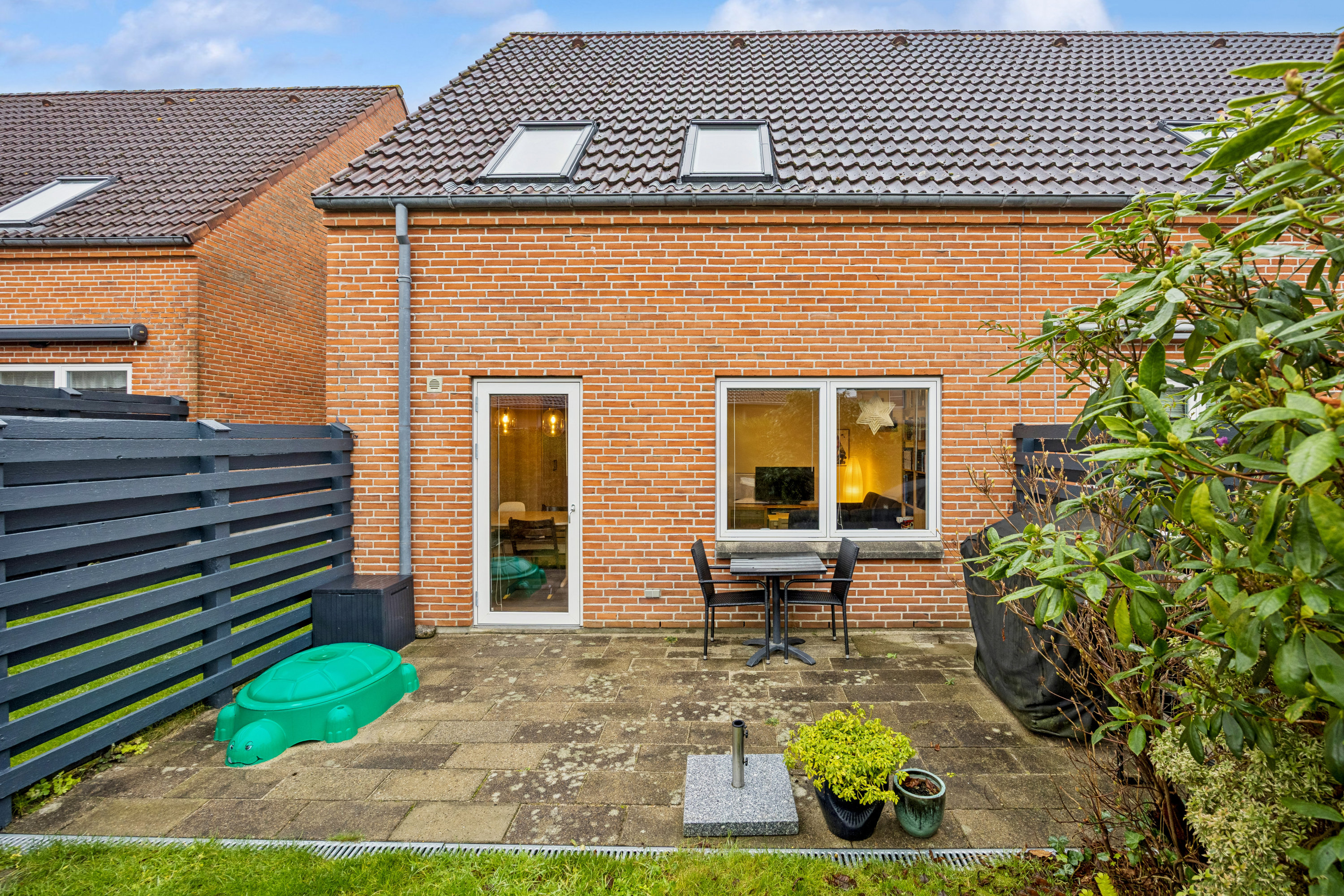 Fremhævet fra haven billede i fuldskærmstilstand. Billede af Tusborgvej 14, 9310 Vodskov