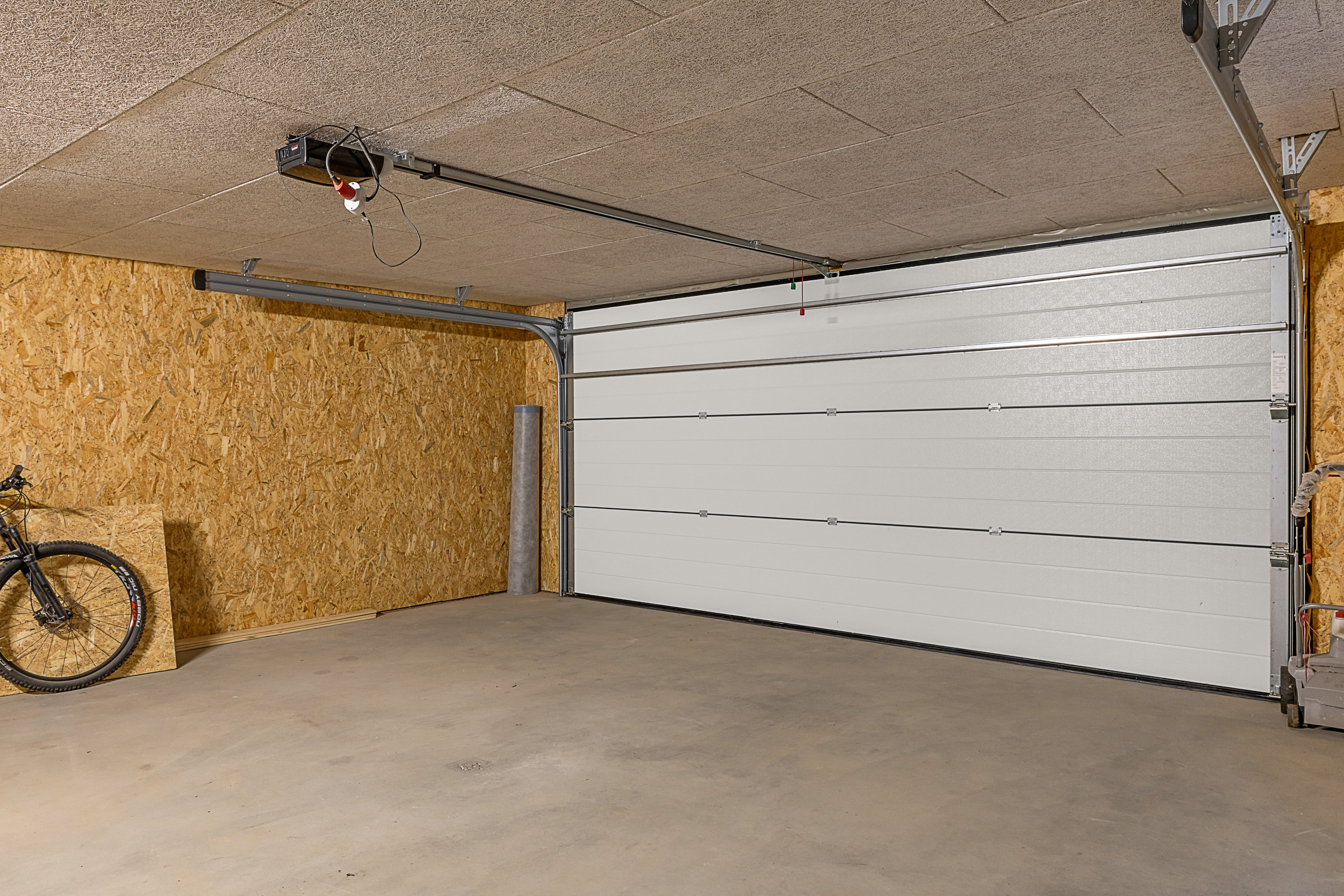 Fremhævet garage billede i fuldskærmstilstand. Billede af Bredstrupvej 49, 7000 Fredericia