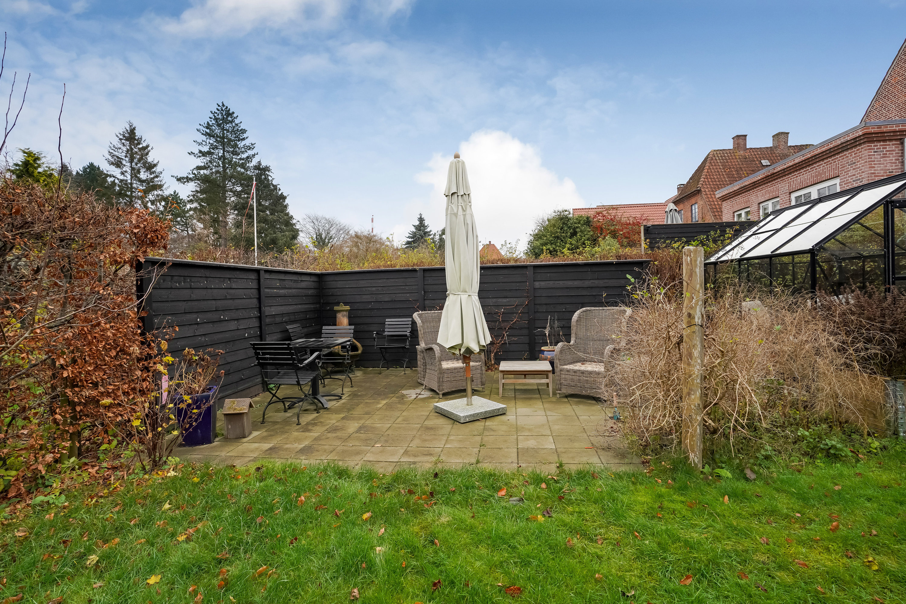 Fremhævet have billede i fuldskærmstilstand. Billede af Munkevænget 13, 5230 Odense M