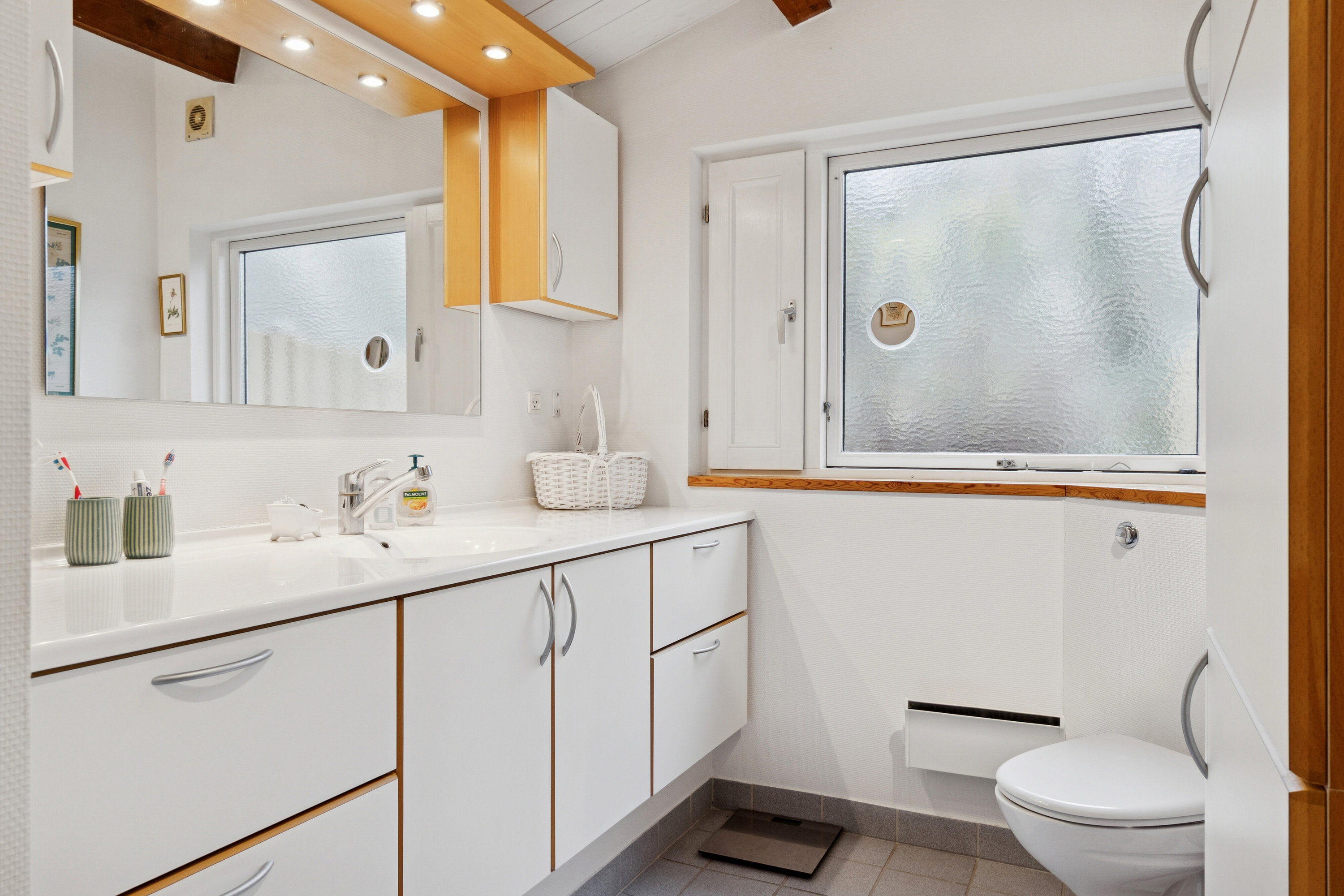 Fremhævet badeværelse billede i fuldskærmstilstand. Billede af Lillerisvænget 6, Bildsø, 4200 Slagelse