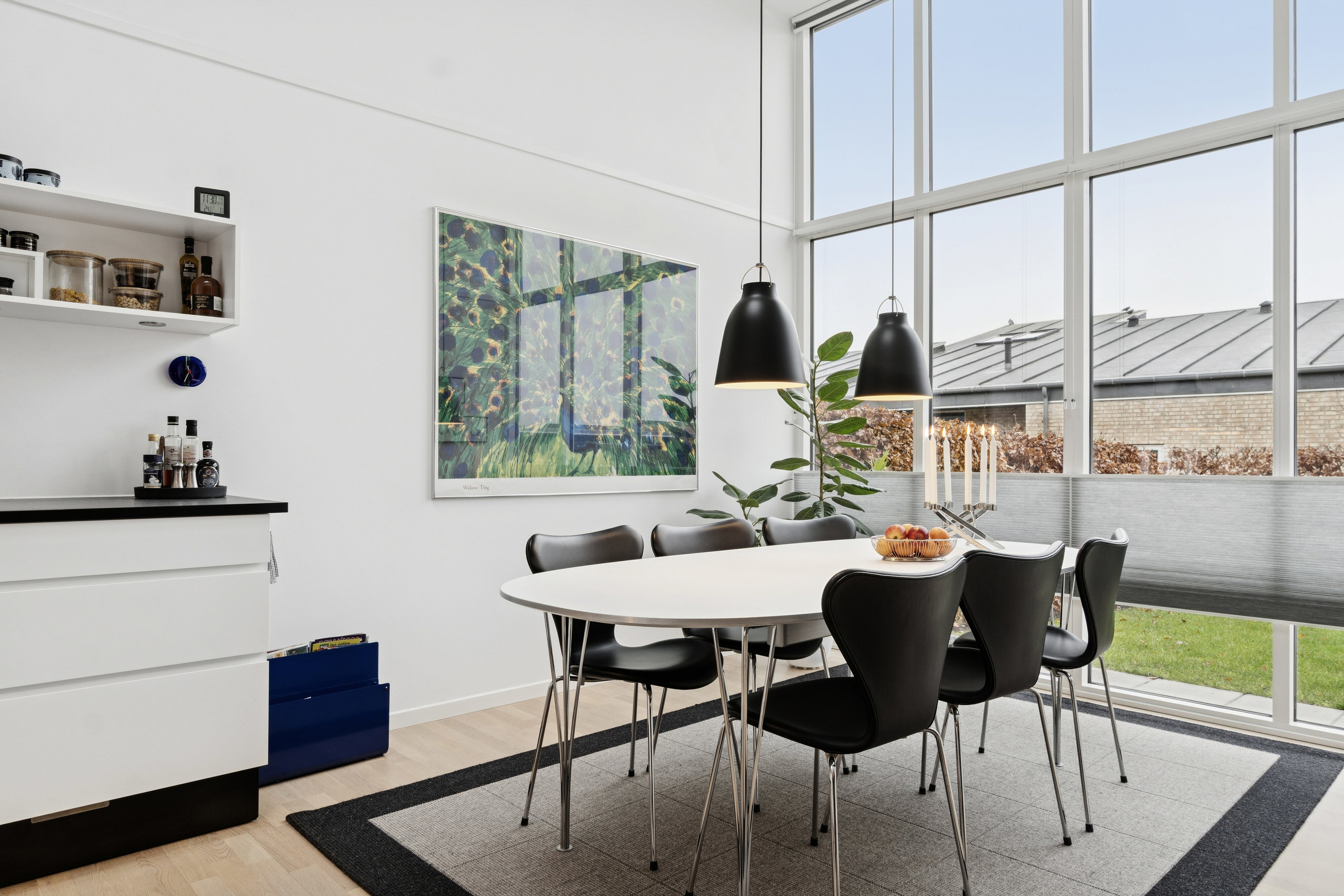 Fremhævet spisestue billede i fuldskærmstilstand. Billede af Syrengården 20, 4300 Holbæk