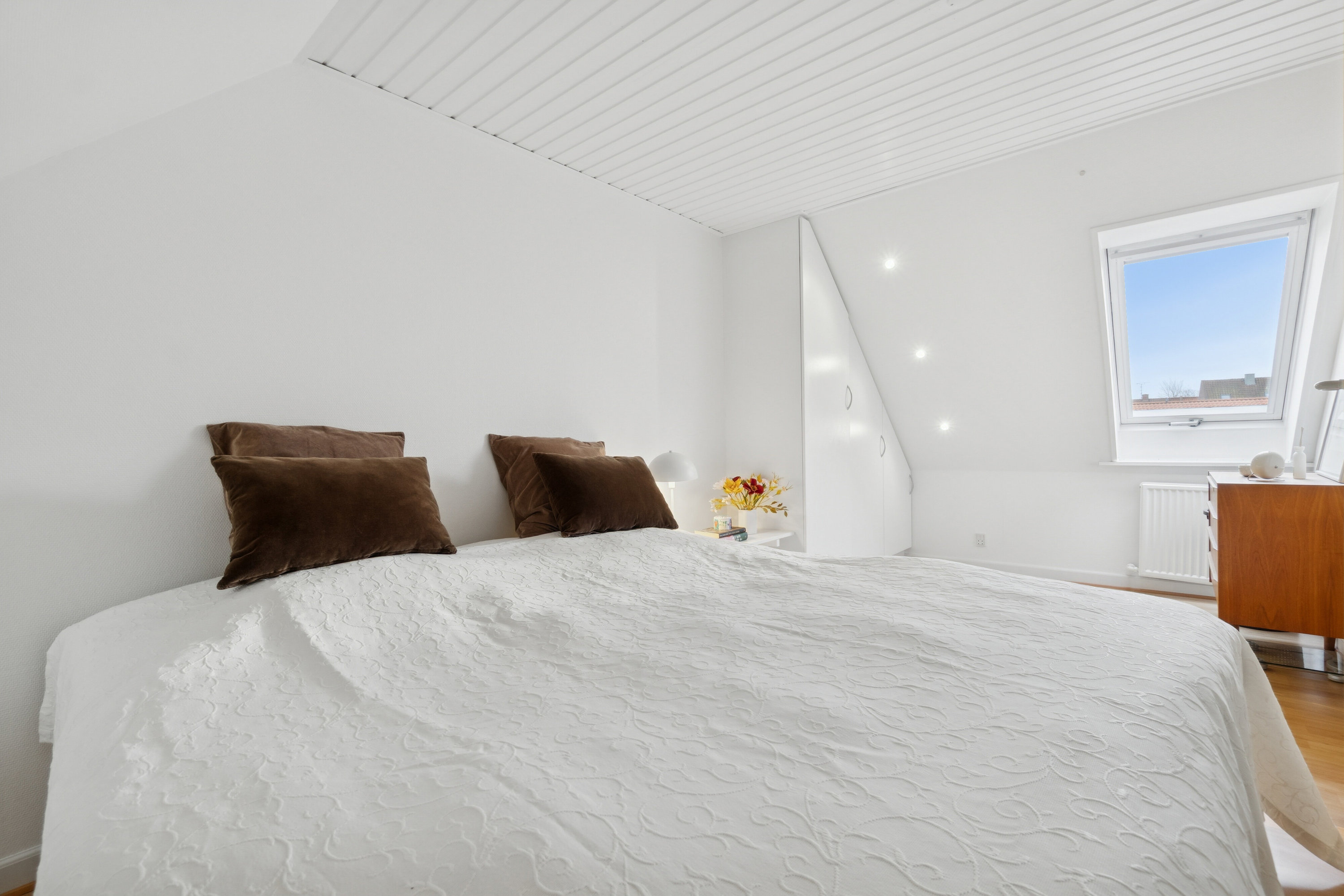 Fremhævet soveværelse billede i fuldskærmstilstand. Billede af Sigurdsgade 24, 3700 Rønne