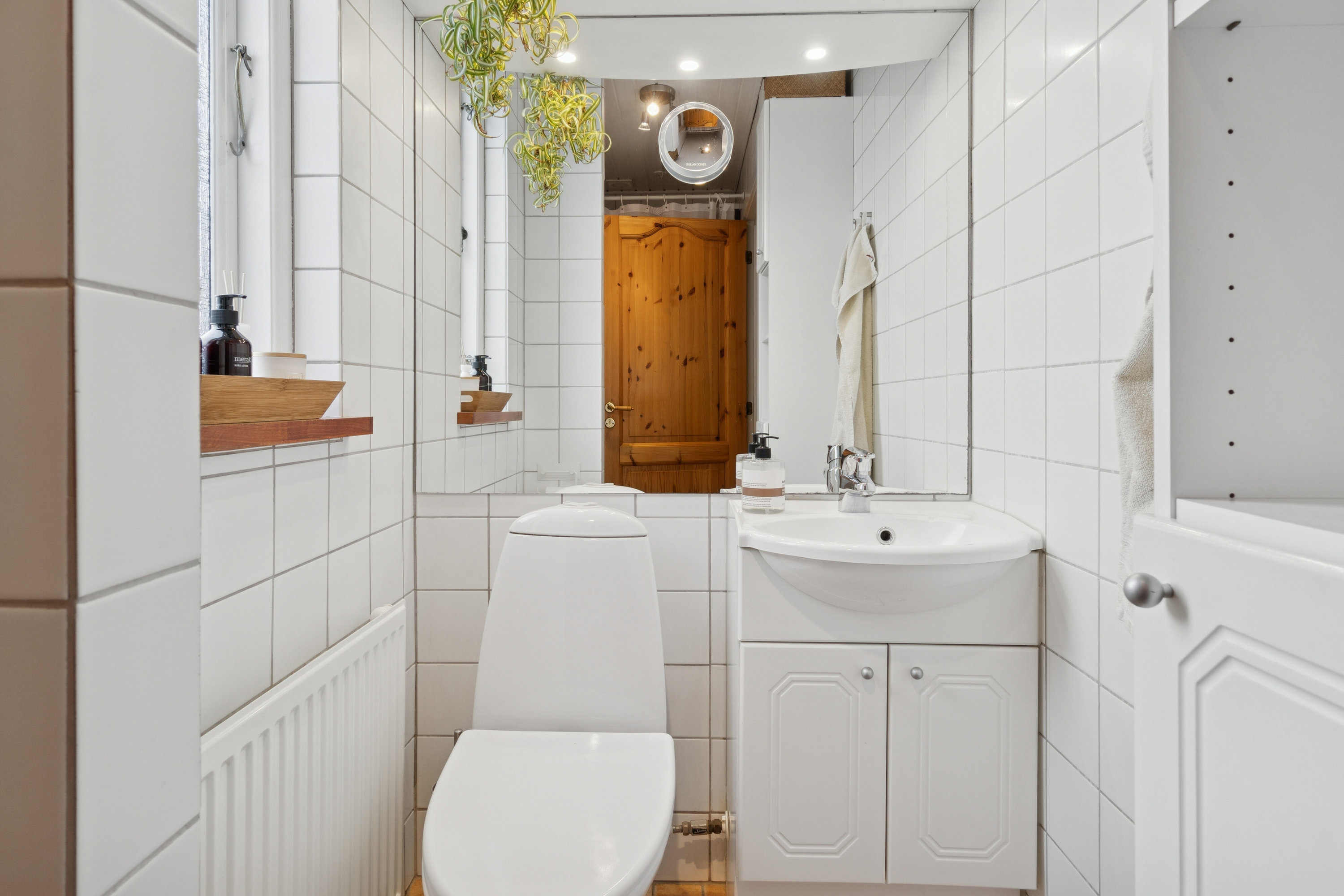 Fremhævet badeværelse billede i fuldskærmstilstand. Billede af Sigurdsgade 24, 3700 Rønne