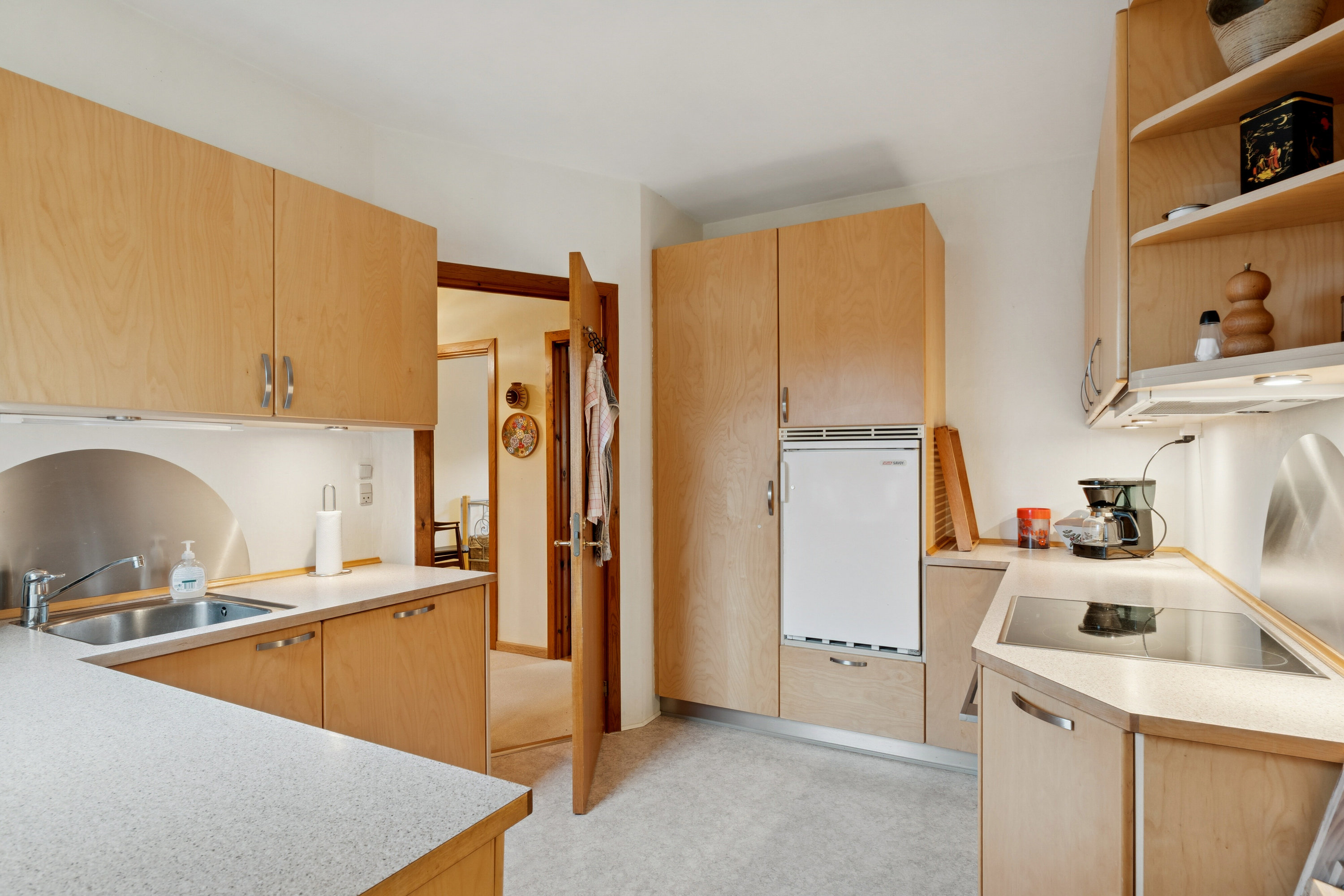 Fremhævet køkken billede i fuldskærmstilstand. Billede af Folemarksvej 88, 2605 Brøndby