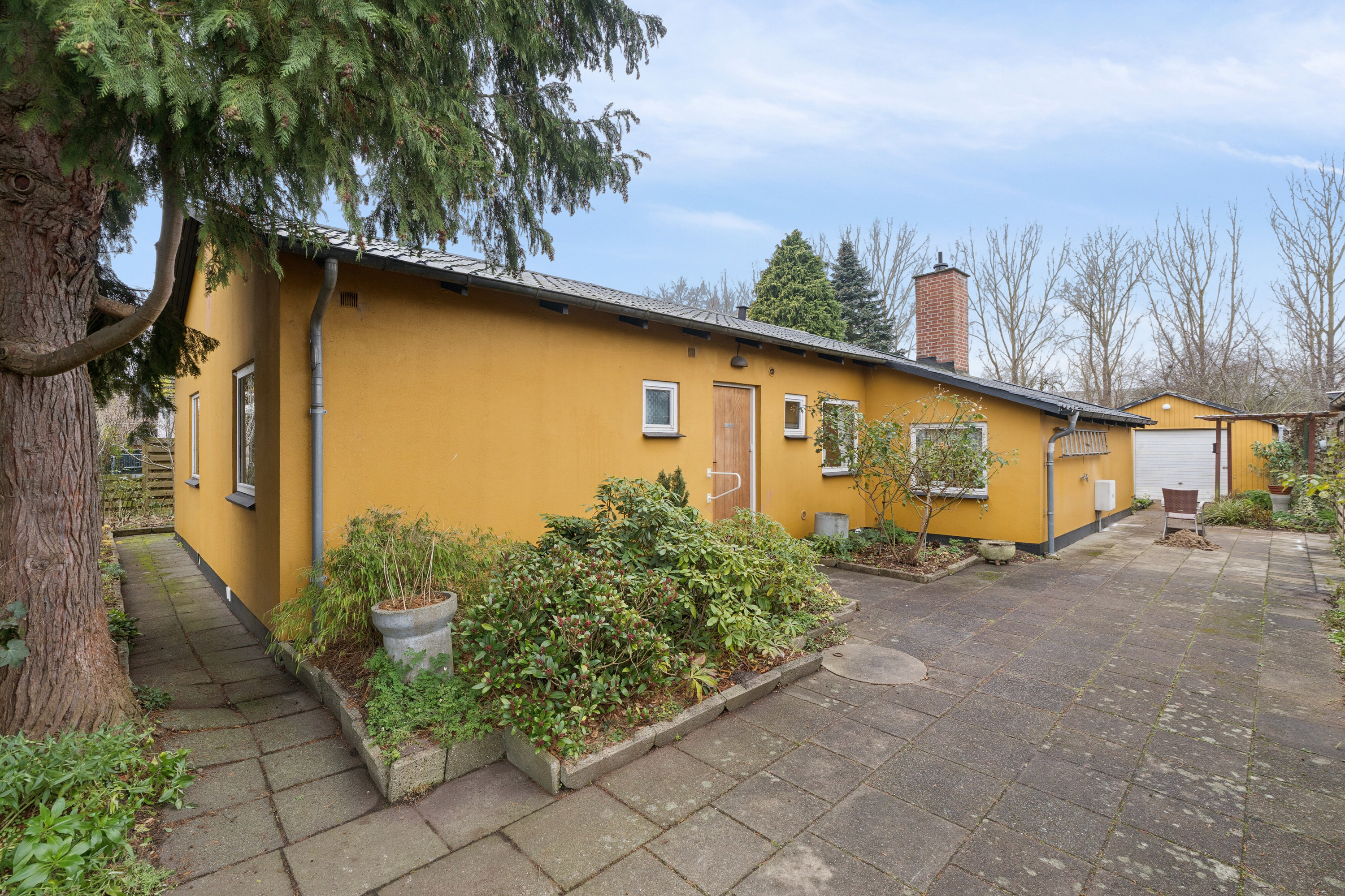 Fremhævet set fra vejen billede i fuldskærmstilstand. Billede af Folemarksvej 88, 2605 Brøndby