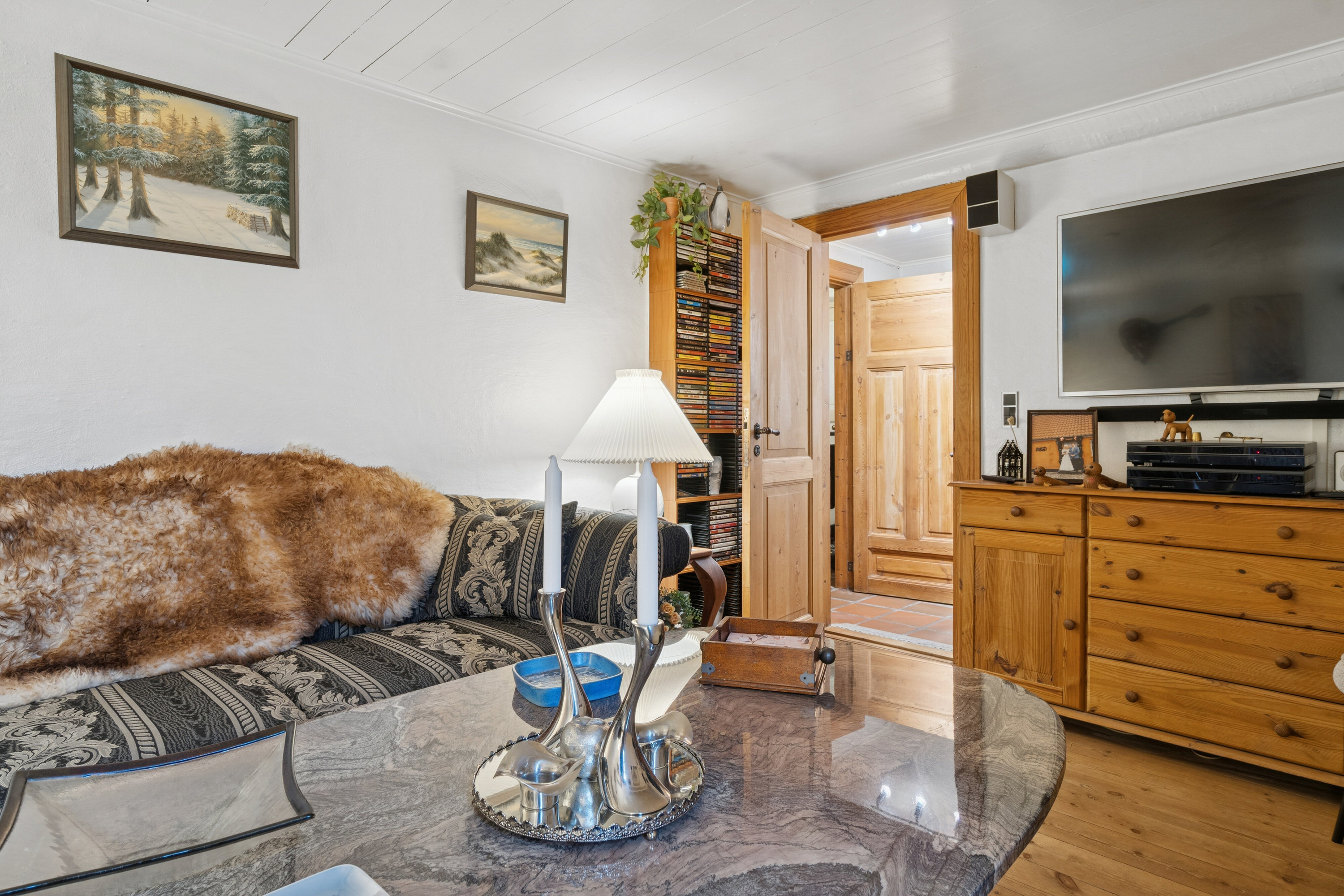 Fremhævet stue billede i fuldskærmstilstand. Billede af Nordmarksvej 22, Kyndeløse, 4070 Kirke Hyllinge