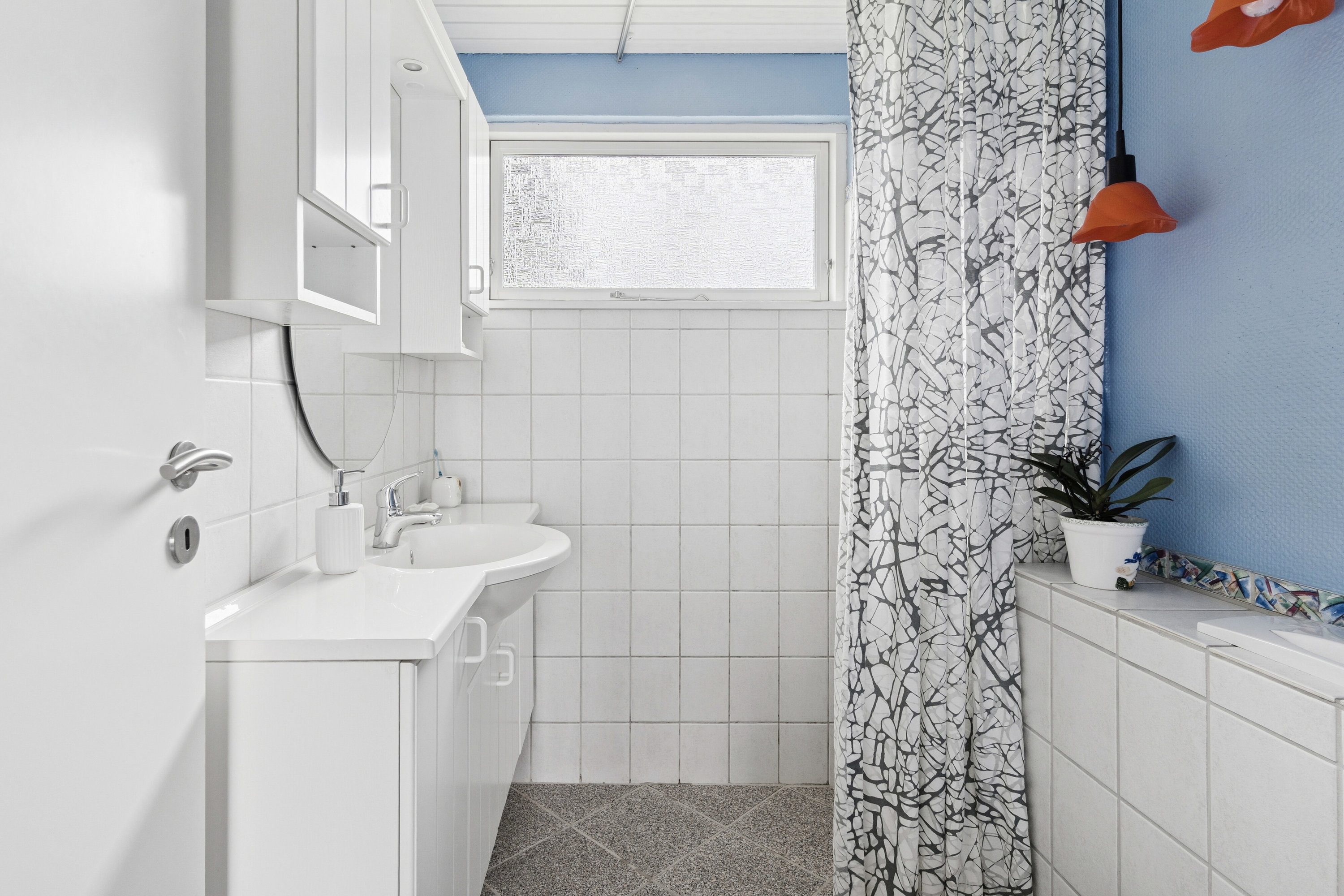 Fremhævet badeværelse billede i fuldskærmstilstand. Billede af Skelbakken 5, Veddinge Bk, 4550 Asnæs