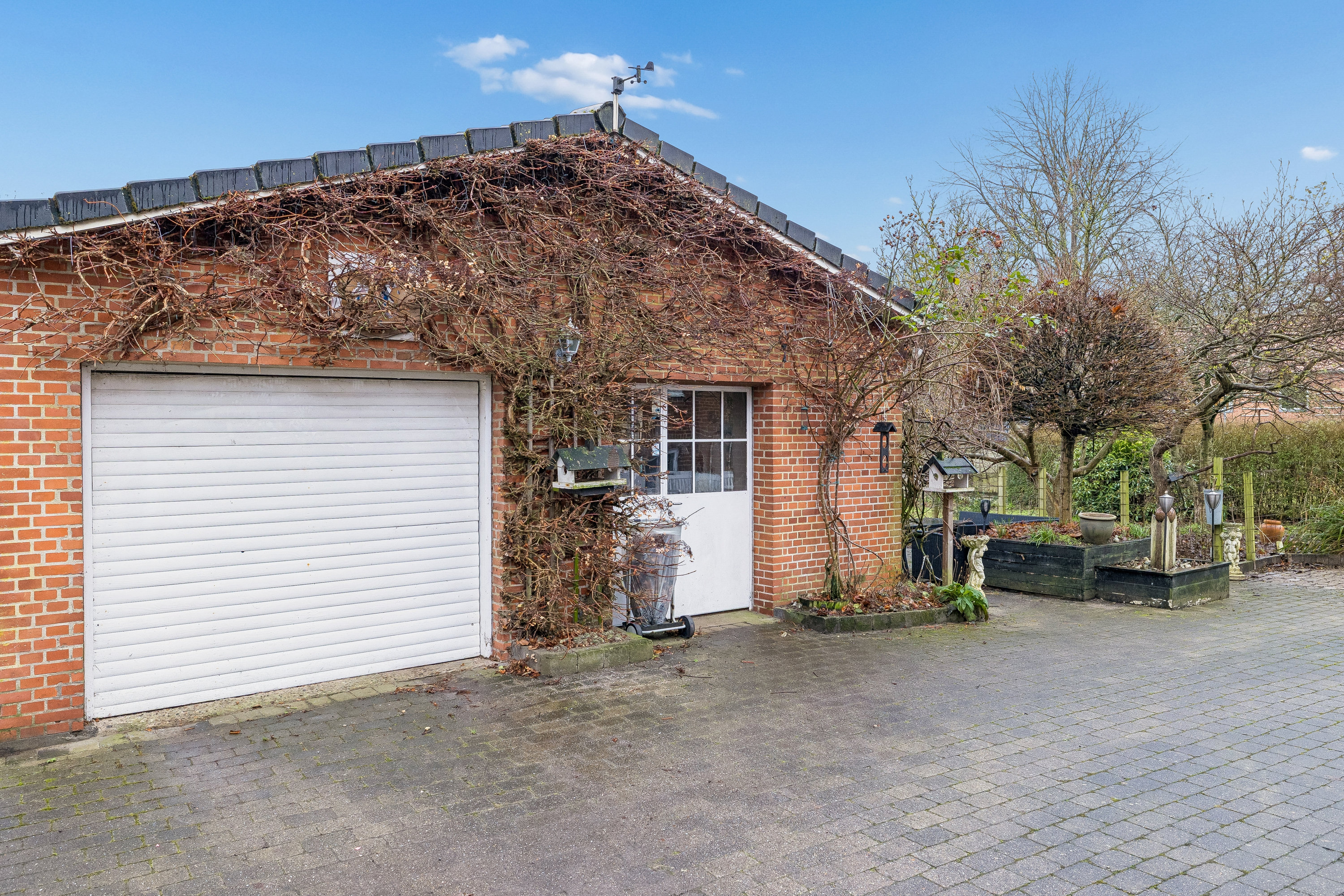 Fremhævet garage billede i fuldskærmstilstand. Billede af Nørre Langgade 17, 8840 Rødkærsbro