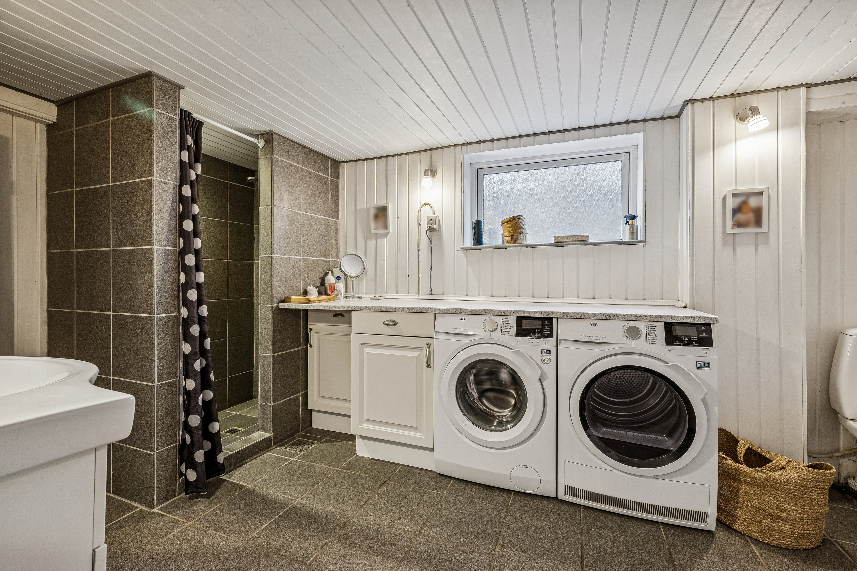 Fremhævet badeværelse billede i fuldskærmstilstand. Billede af Nørre Langgade 17, 8840 Rødkærsbro