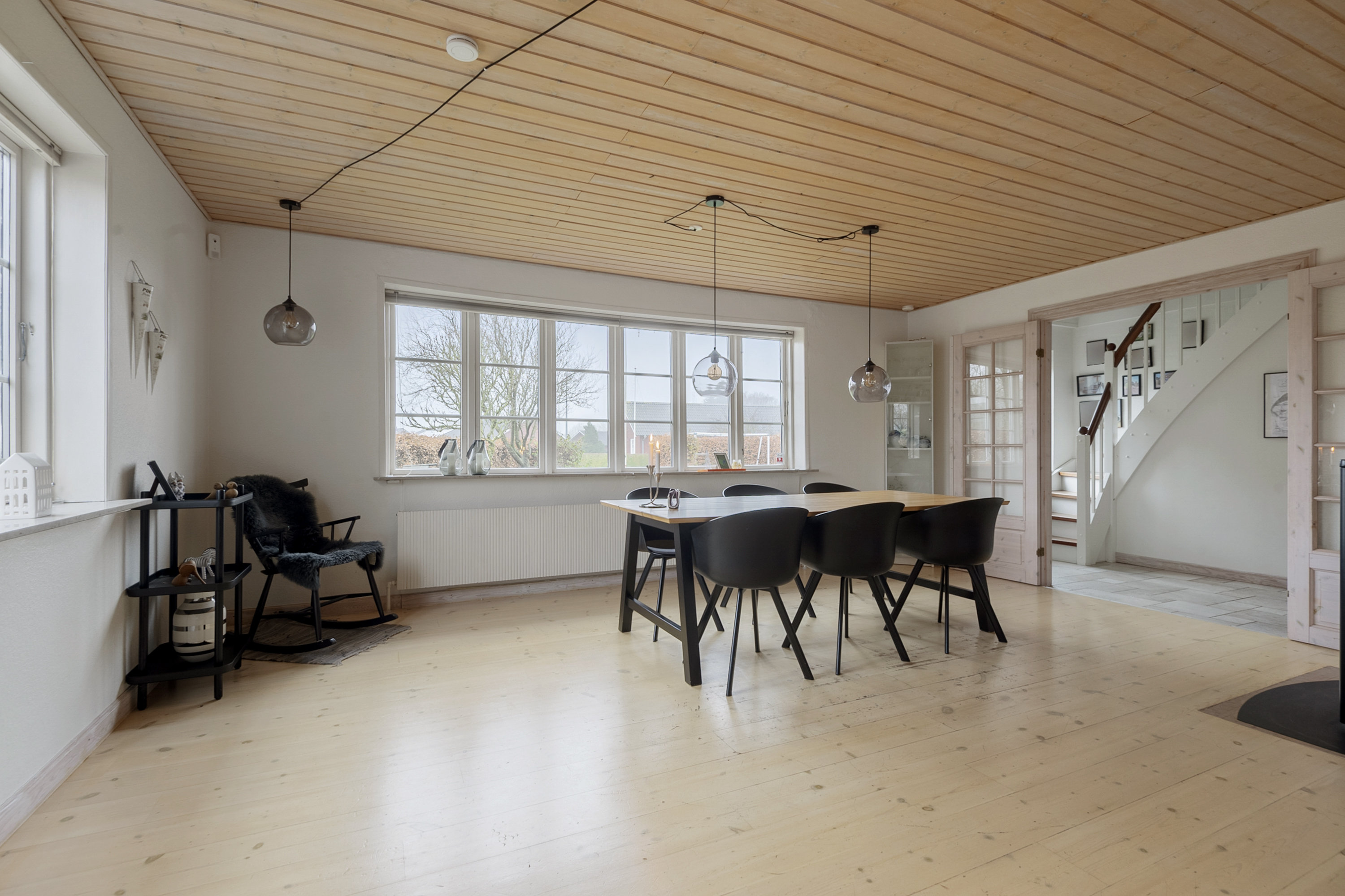 Fremhævet spisestue billede i fuldskærmstilstand. Billede af Byparken 11, Næsbjerg, 6800 Varde