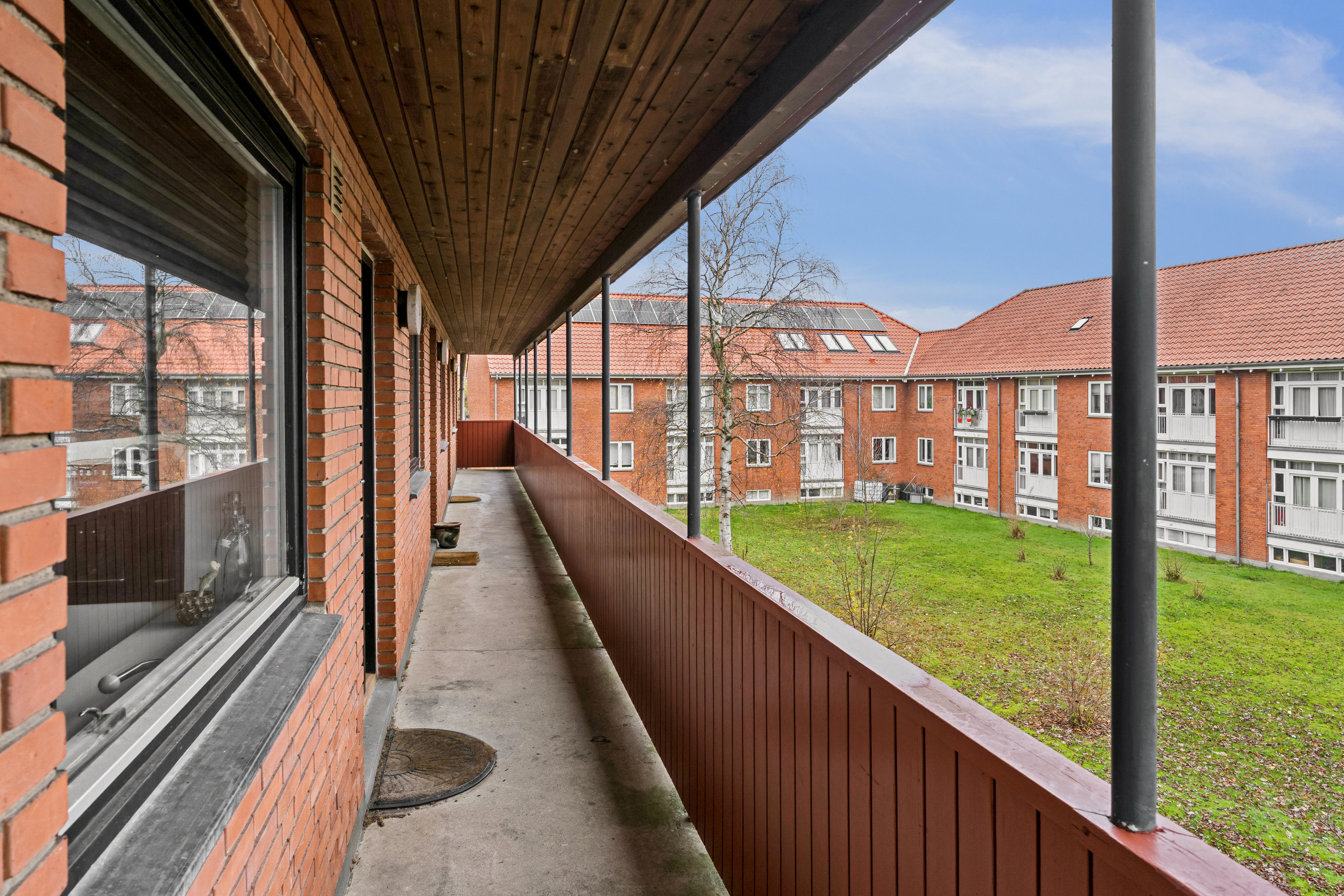 Fremhævet altan billede i fuldskærmstilstand. Billede af Aldershvilevej 100, 1. m., 2880 Bagsværd