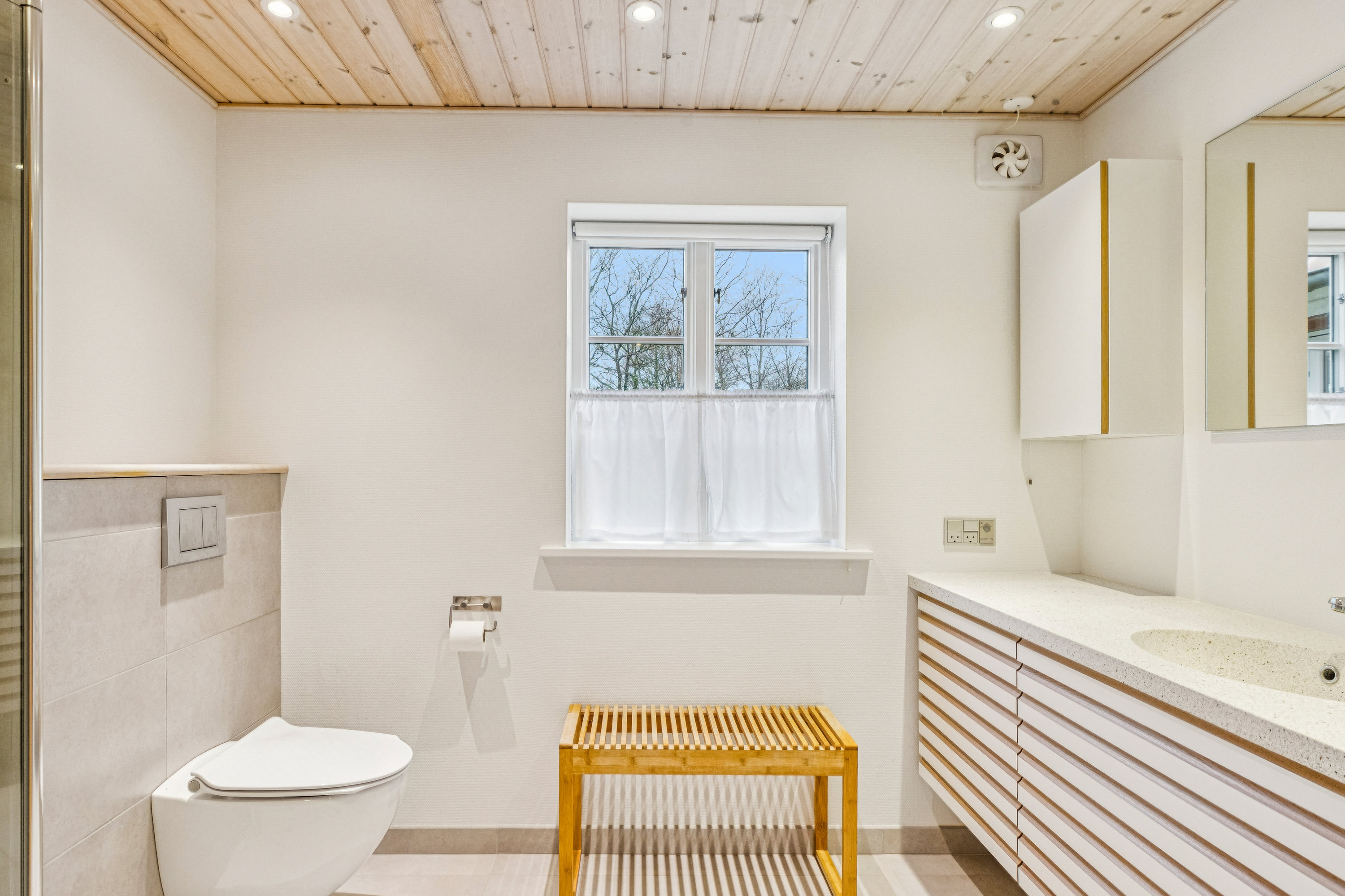 Fremhævet badeværelse billede i fuldskærmstilstand. Billede af V Vedsted Byvej 9, Vester Vedsted, 6760 Ribe