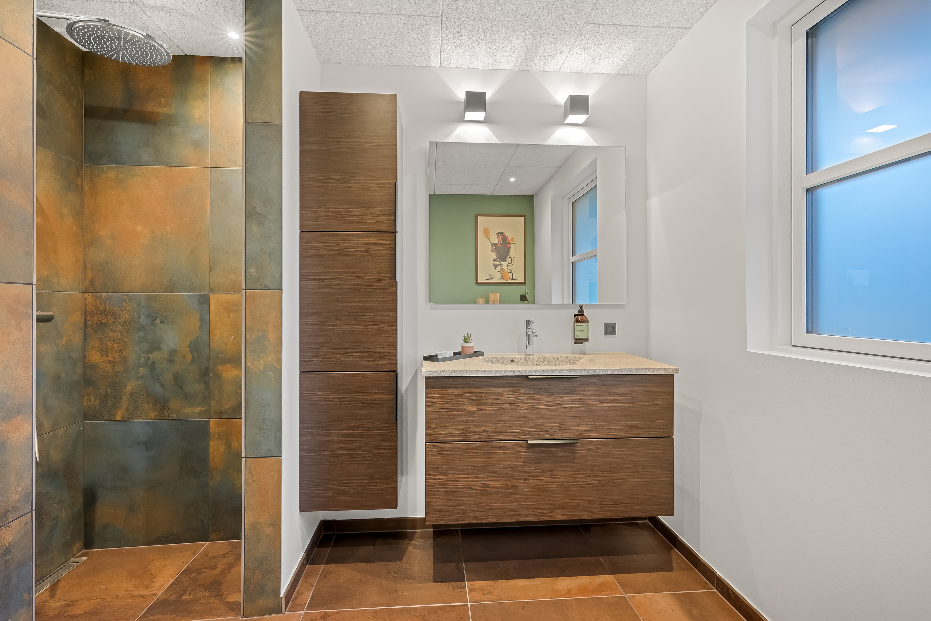 Fremhævet badeværelse billede i fuldskærmstilstand. Billede af Majsvænget 10, 7500 Holstebro