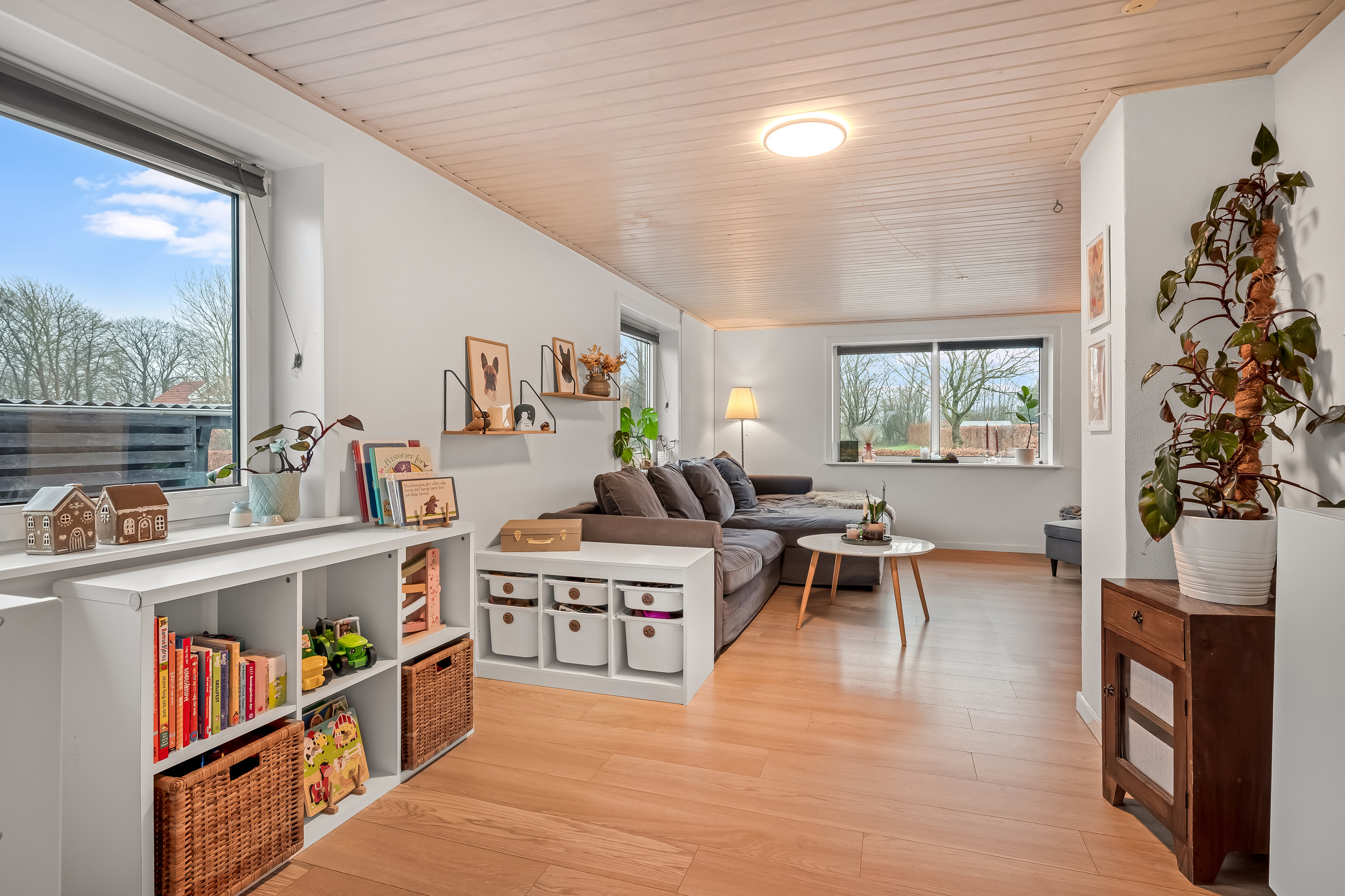 Fremhævet stue billede i fuldskærmstilstand. Billede af Lomborgvej 105, Lomborg, 7620 Lemvig