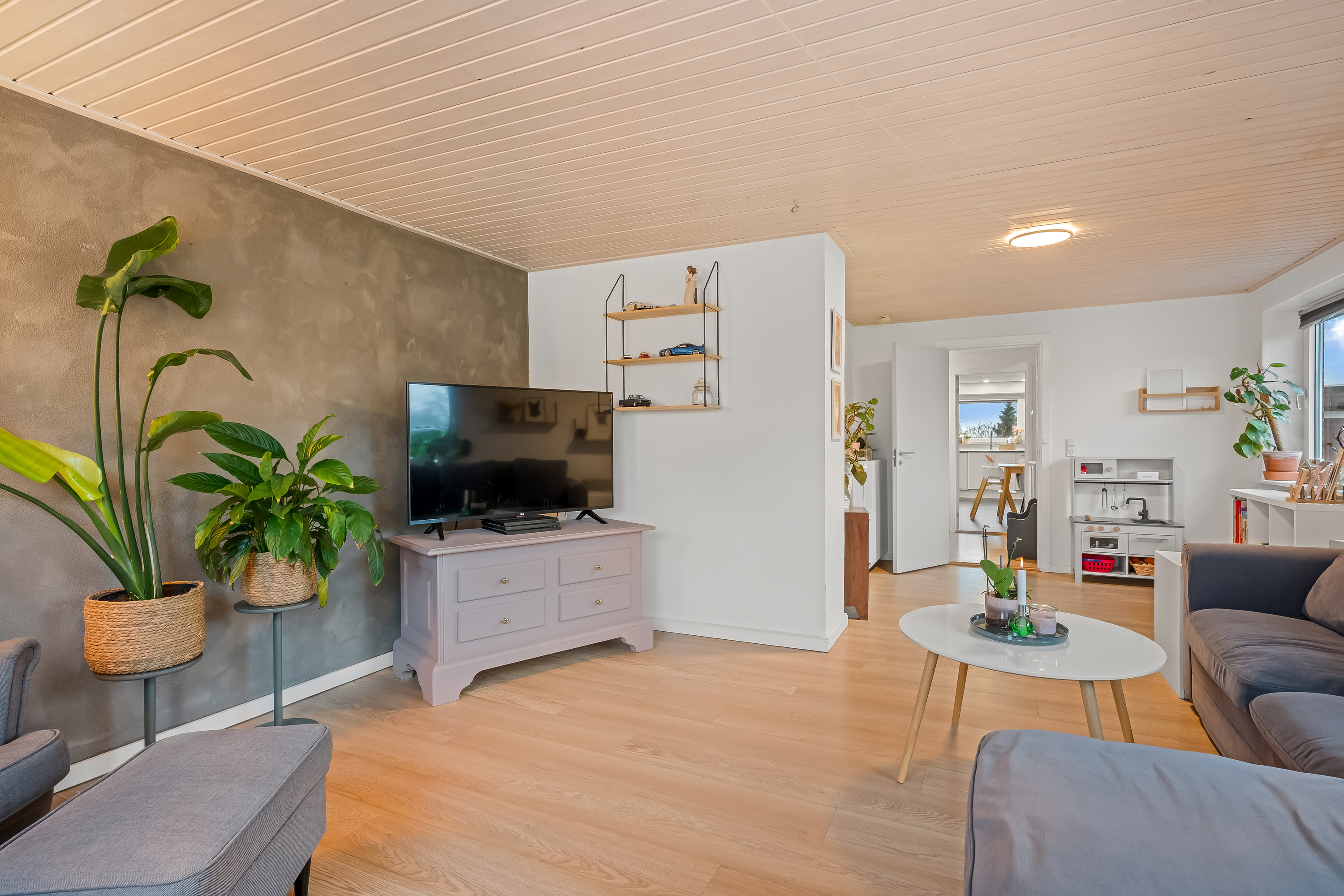 Fremhævet stue billede i fuldskærmstilstand. Billede af Lomborgvej 105, Lomborg, 7620 Lemvig