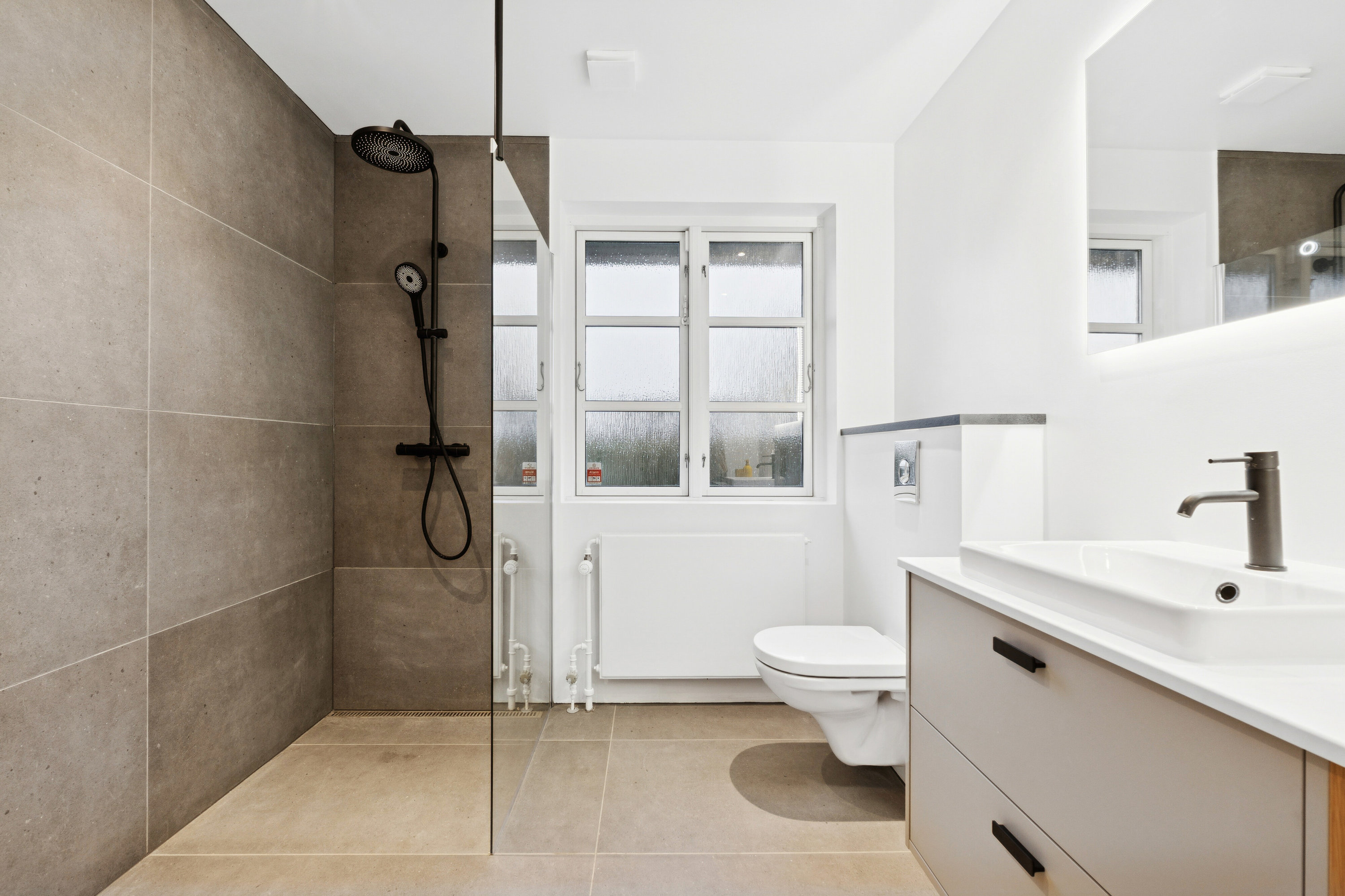 Fremhævet badeværelse billede i fuldskærmstilstand. Billede af Næråparken 8, Sønder Nærå, 5792 Årslev