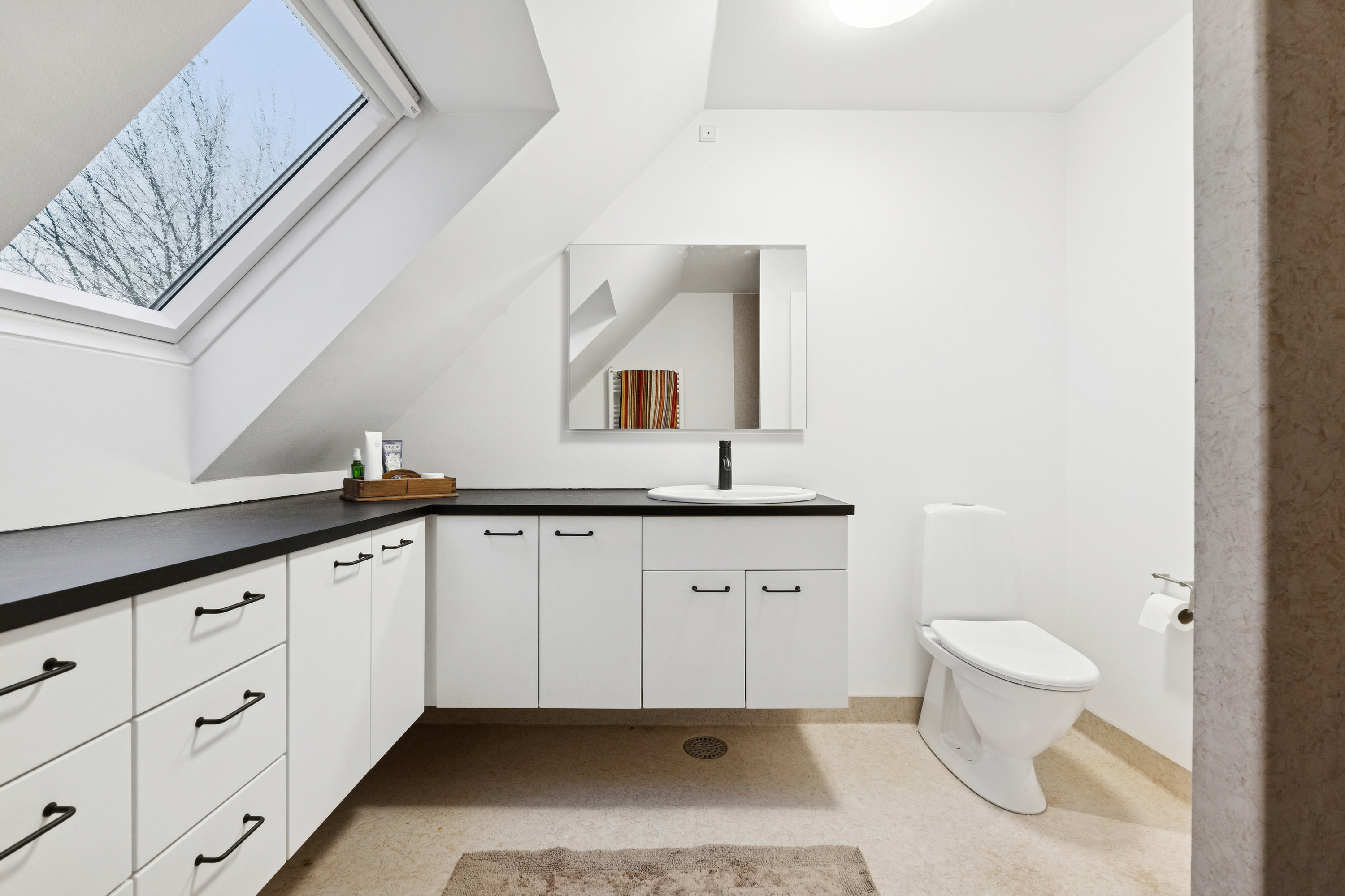 Fremhævet badeværelse billede i fuldskærmstilstand. Billede af Næråparken 8, Sønder Nærå, 5792 Årslev