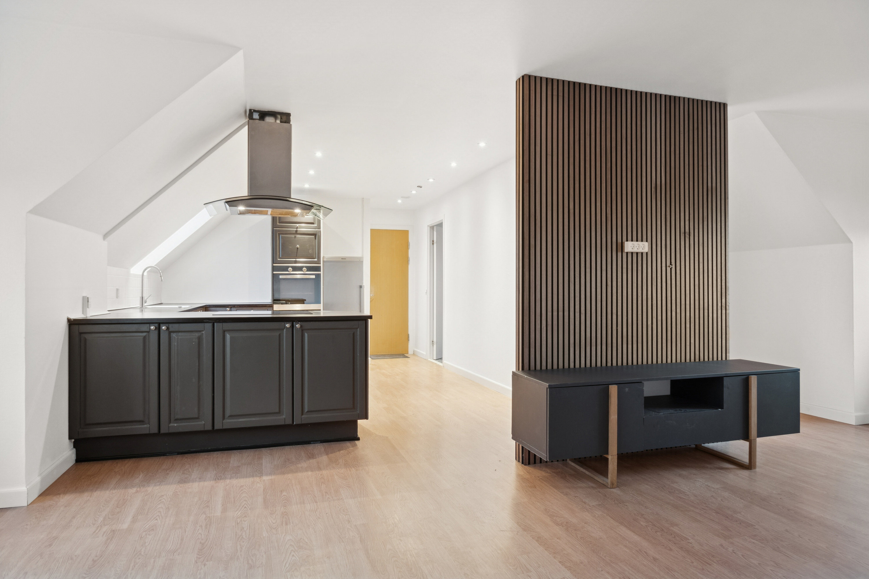 Fremhævet stue billede i fuldskærmstilstand. Billede af Kalundborgvej 96, 1. tv., Jernbjerg, 4200 Slagelse