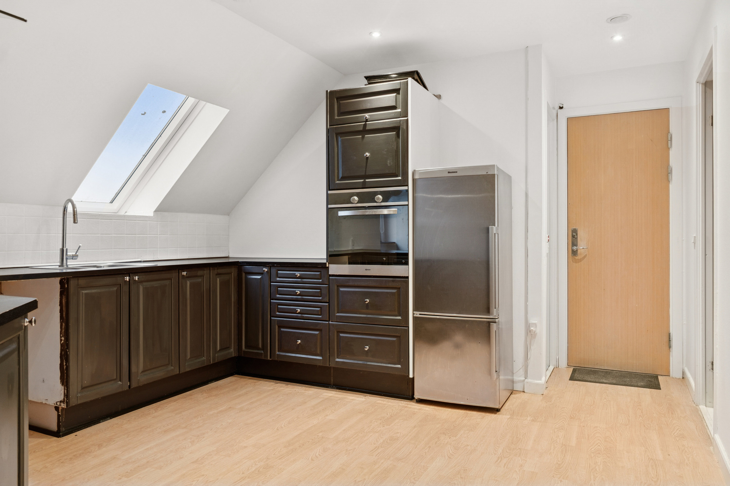 Fremhævet køkken billede i fuldskærmstilstand. Billede af Kalundborgvej 96, 1. tv., Jernbjerg, 4200 Slagelse