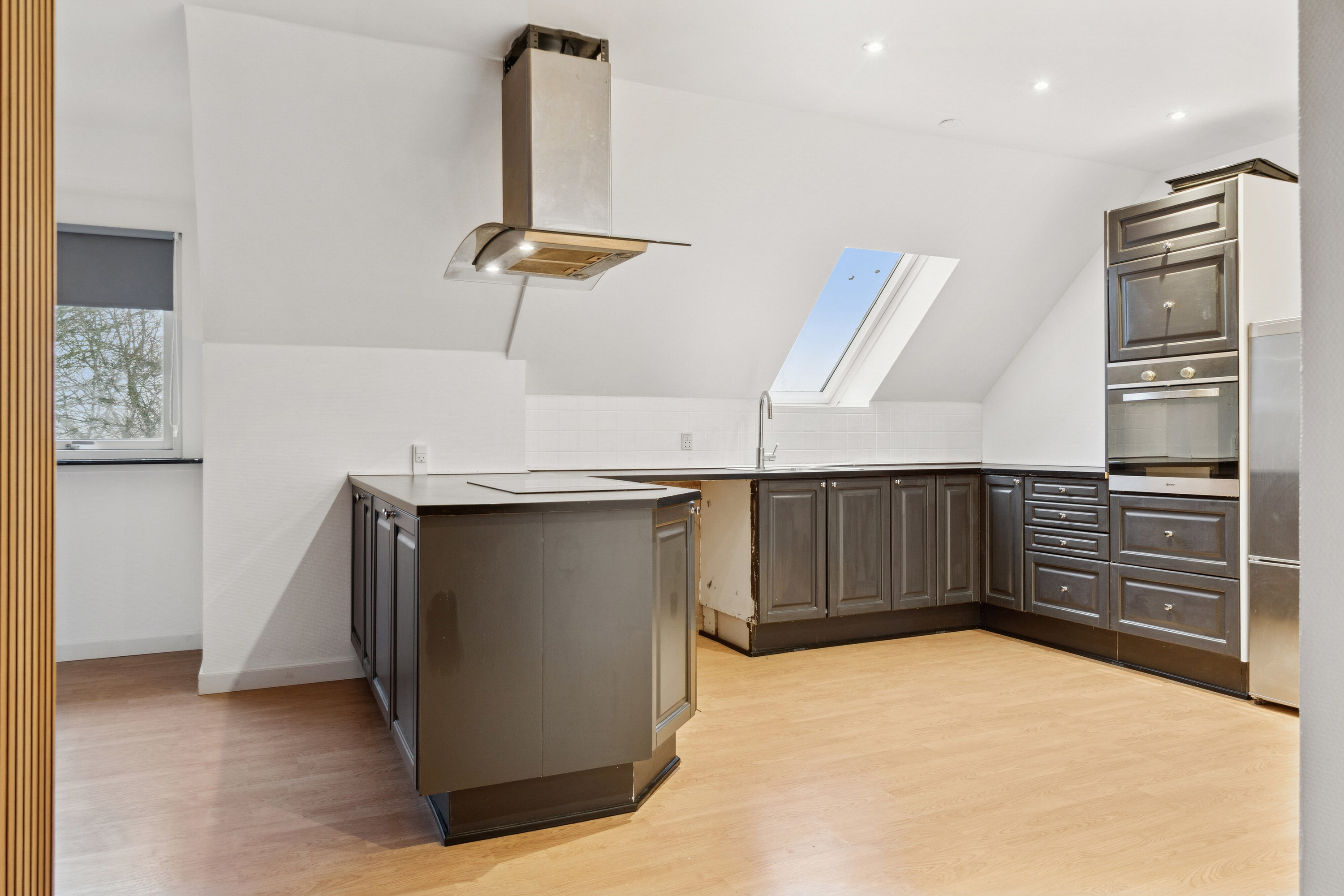 Miniaturebillede 1: køkken. Billede af Kalundborgvej 96, 1. tv., Jernbjerg, 4200 Slagelse