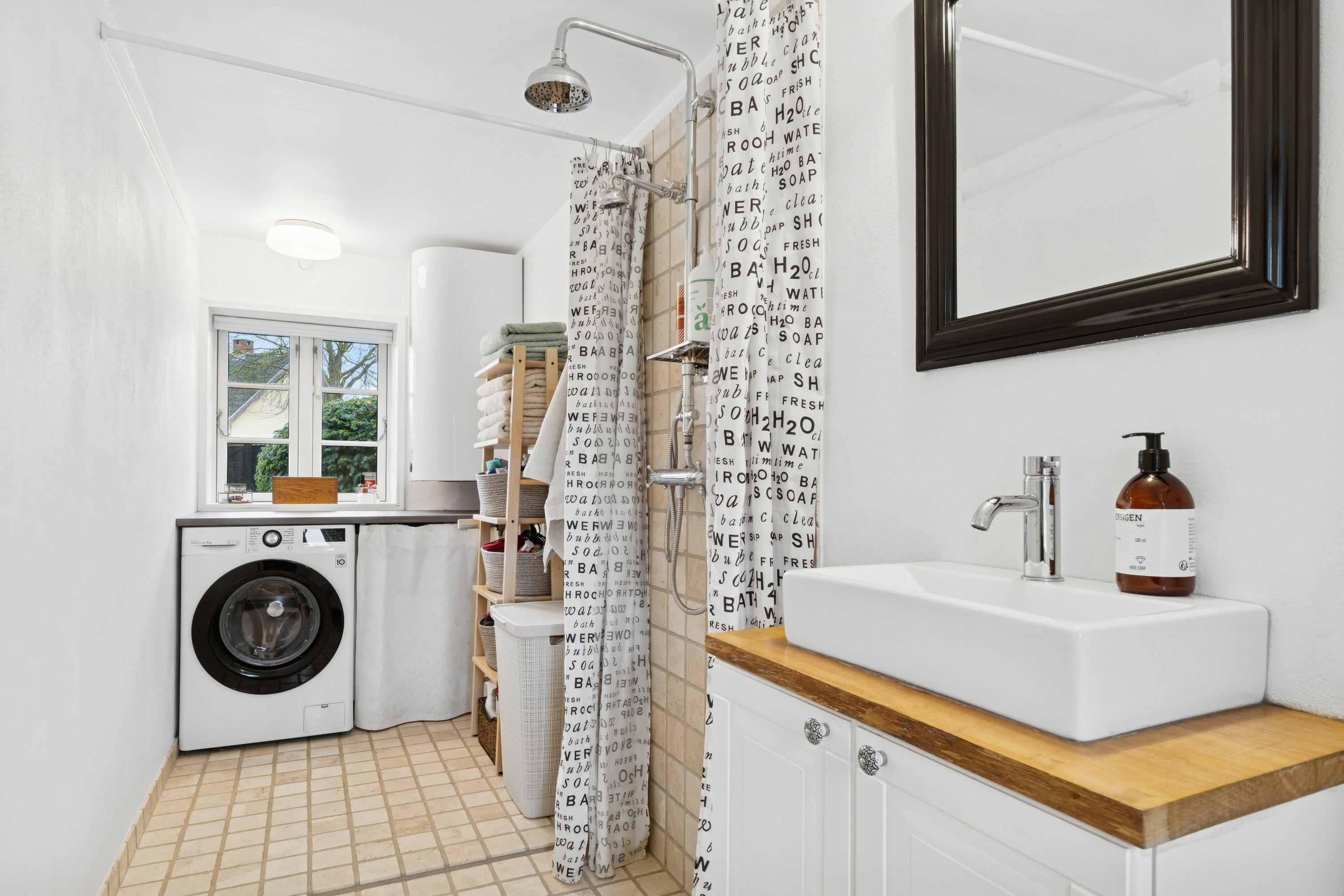 Fremhævet  billede i fuldskærmstilstand. Billede af Hovedgaden 6, Gundsømagle, 4000 Roskilde