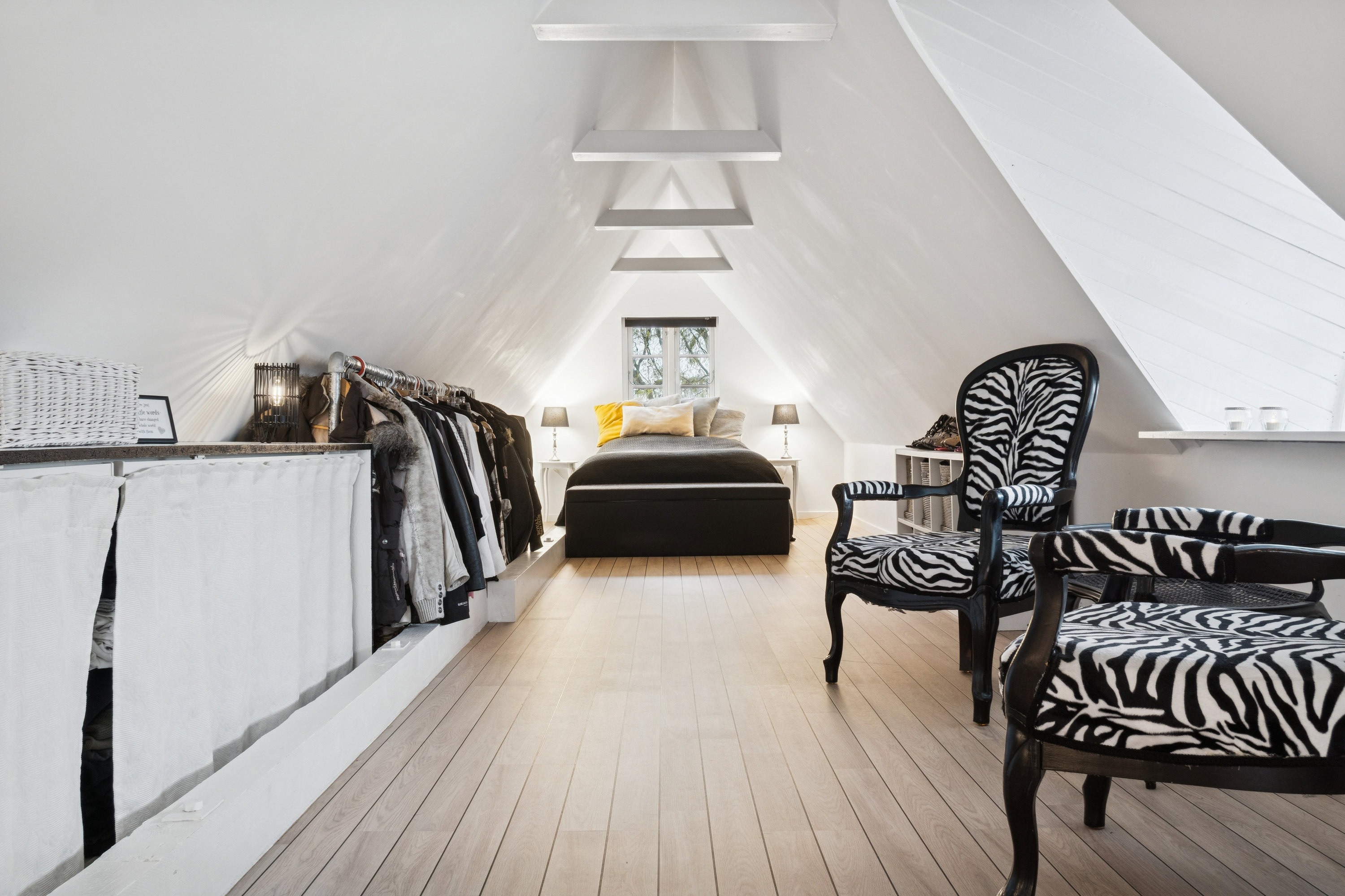 Fremhævet  billede i fuldskærmstilstand. Billede af Hovedgaden 6, Gundsømagle, 4000 Roskilde