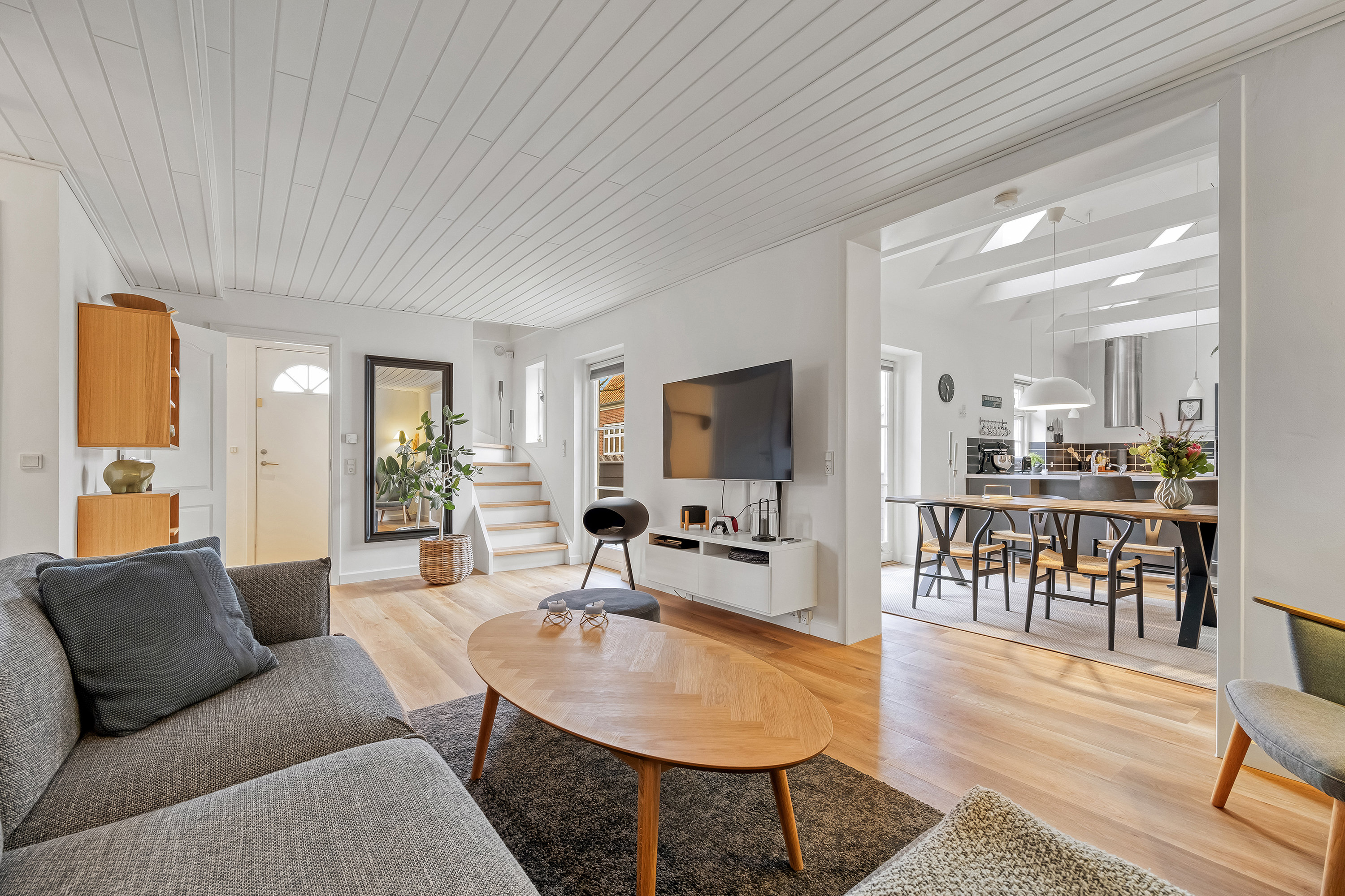 Fremhævet stue billede i fuldskærmstilstand. Billede af Byvej 61, 3600 Frederikssund