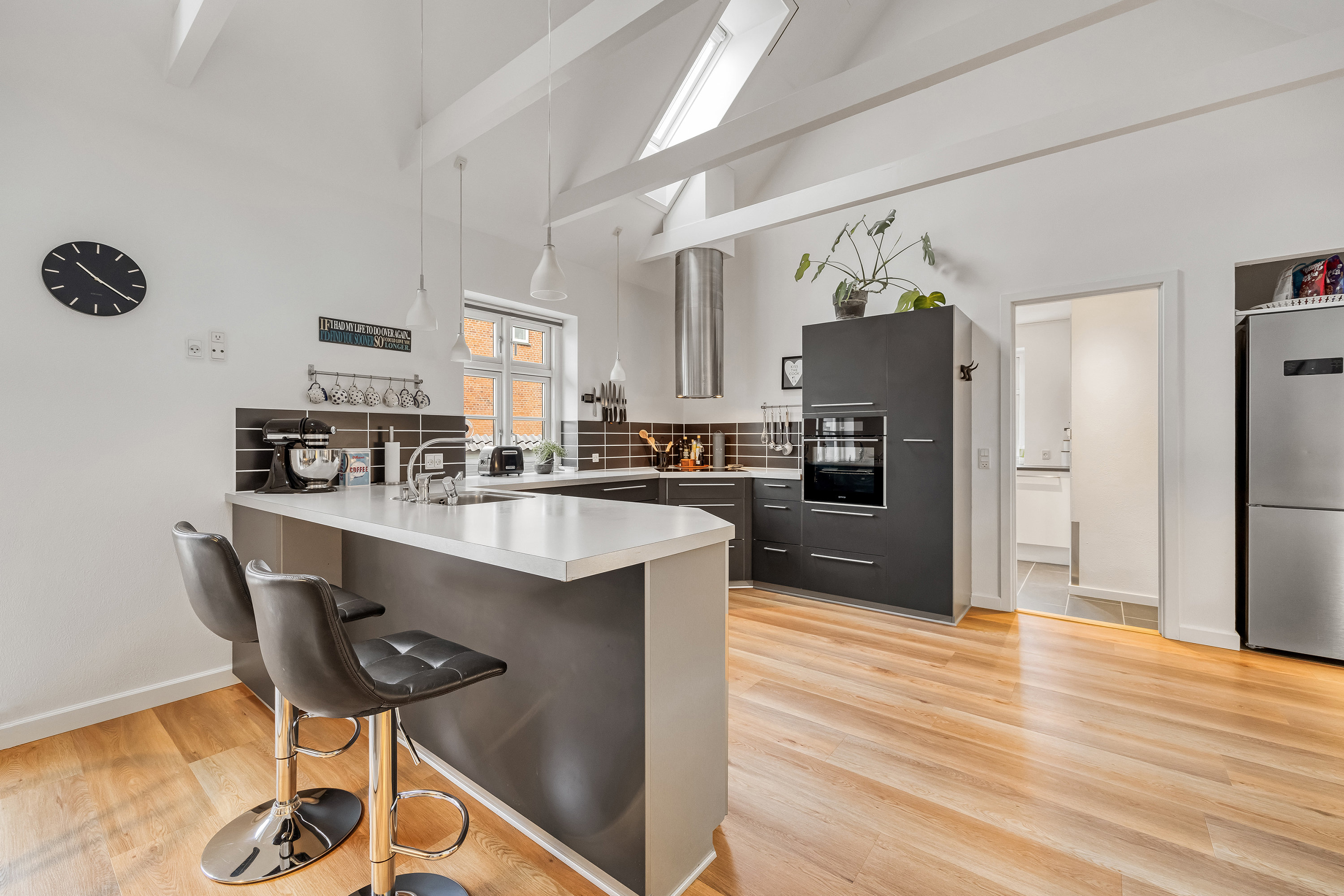 Fremhævet køkken alrum billede i fuldskærmstilstand. Billede af Byvej 61, 3600 Frederikssund