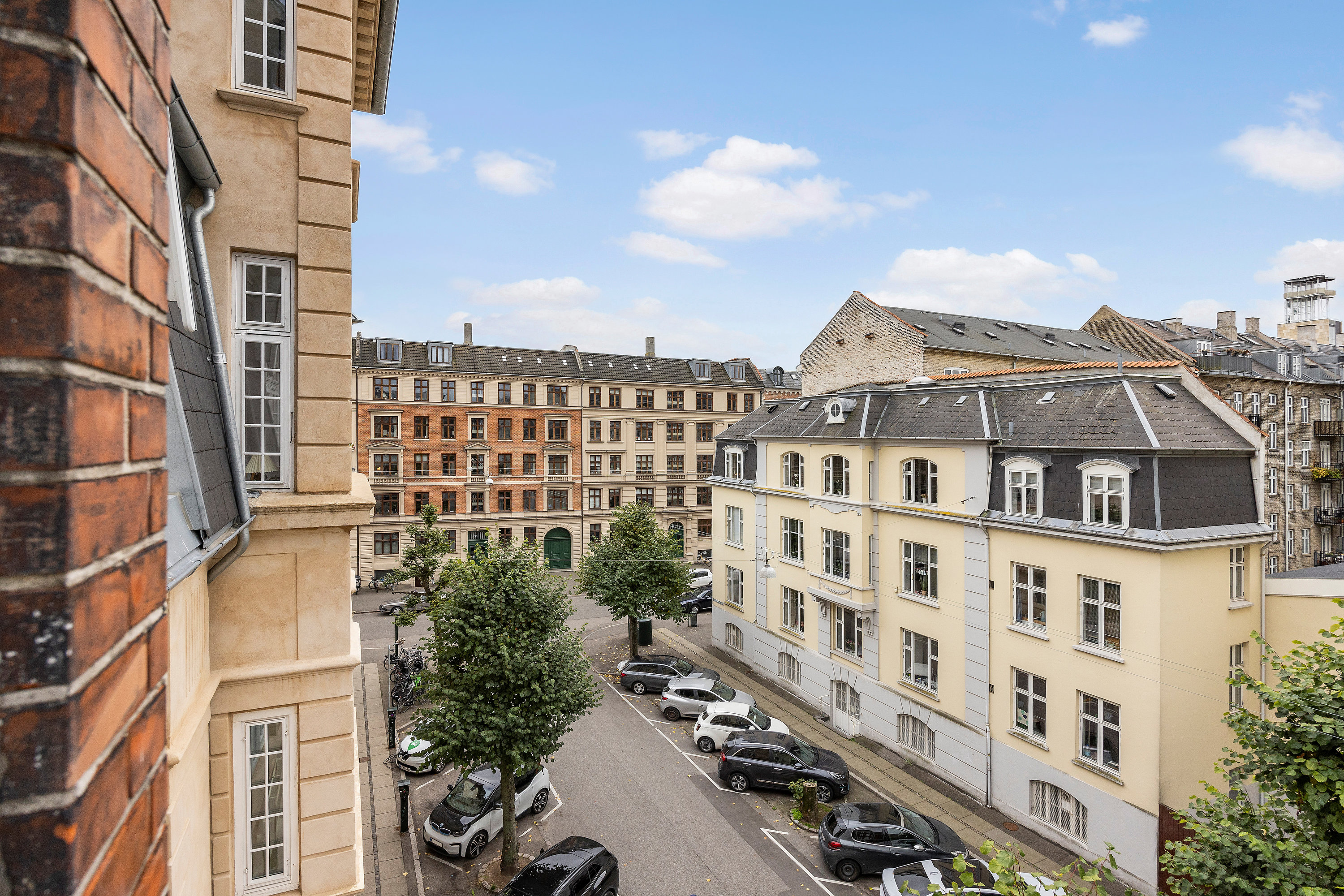 Fremhævet  billede i fuldskærmstilstand. Billede af Adolph Steens Alle 5, 3. th., 1971 Frederiksberg C