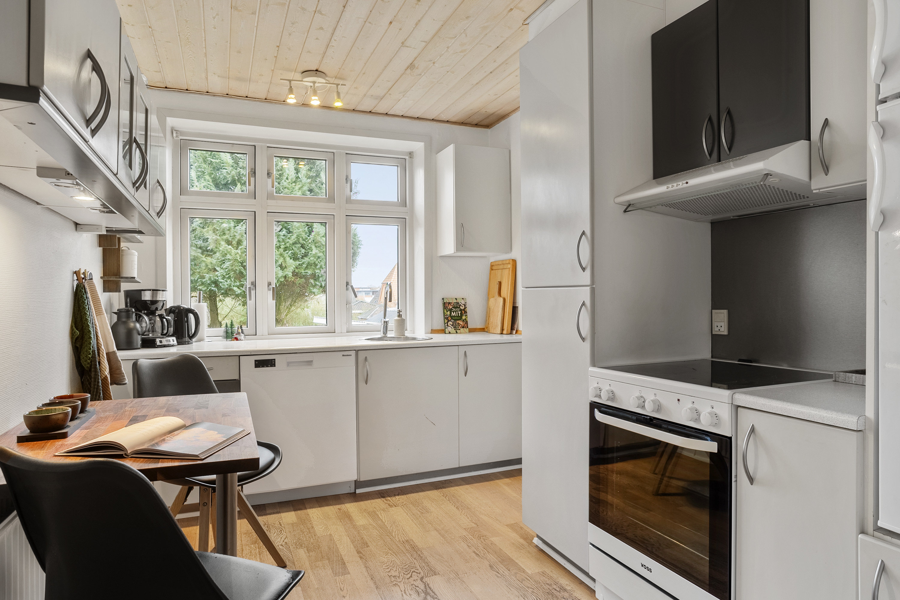 Miniaturebillede 1: køkken. Billede af Solvang 14, 6600 Vejen