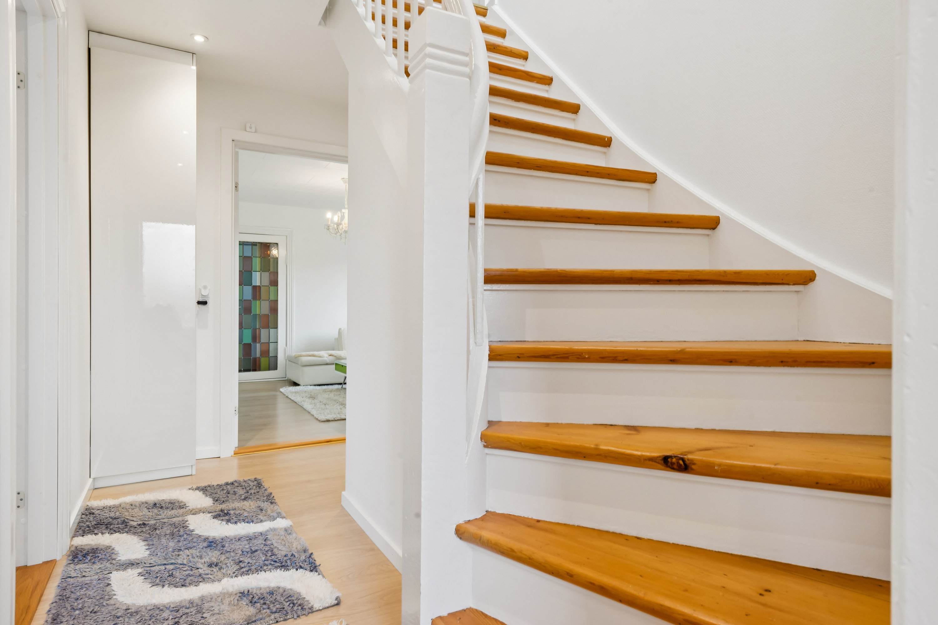 Fremhævet trappe billede i fuldskærmstilstand. Billede af Dyssevænget 33, 2700 Brønshøj