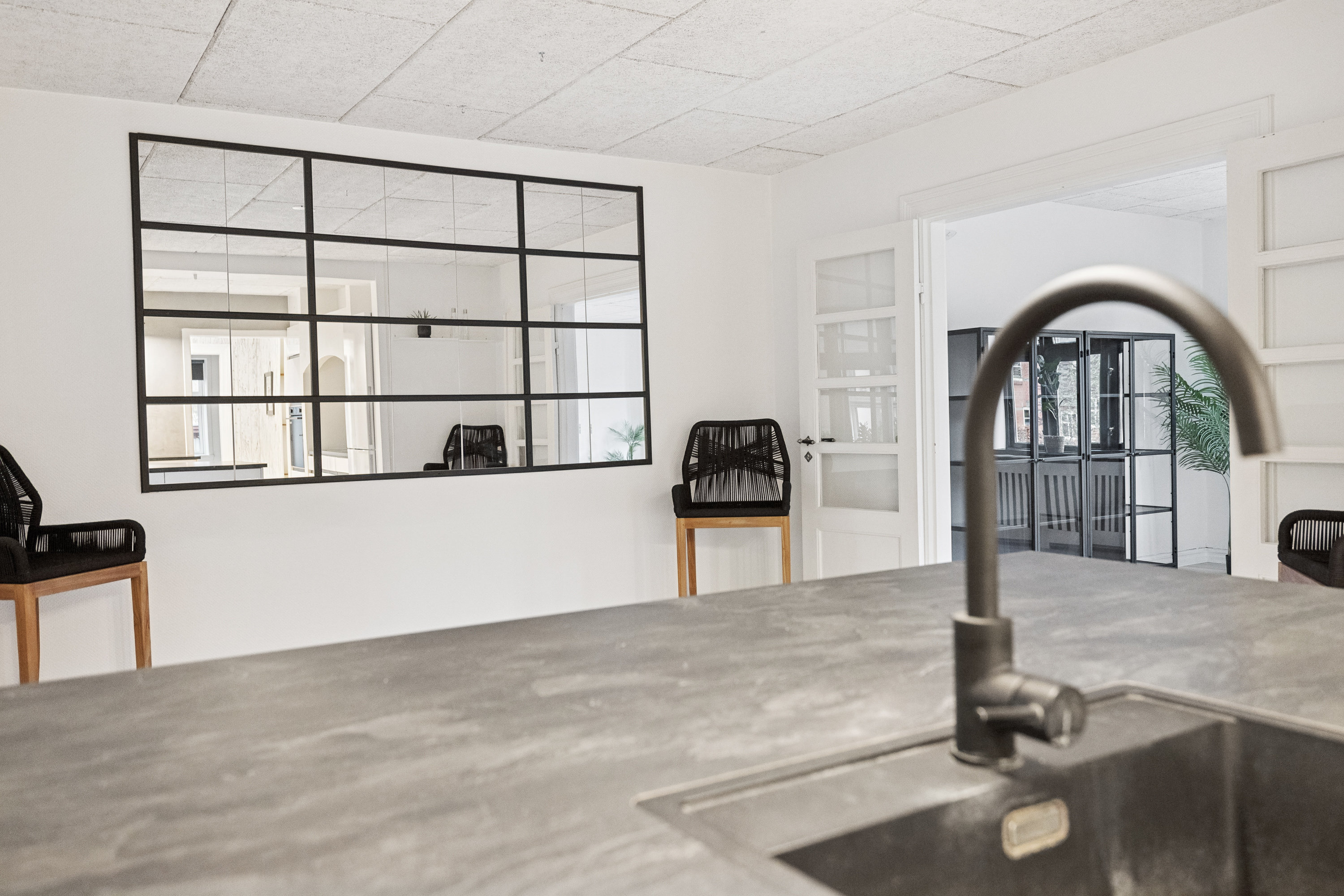 Fremhævet stue billede i fuldskærmstilstand. Billede af Vestre Skivevej 149B, Sjørup, 8800 Viborg