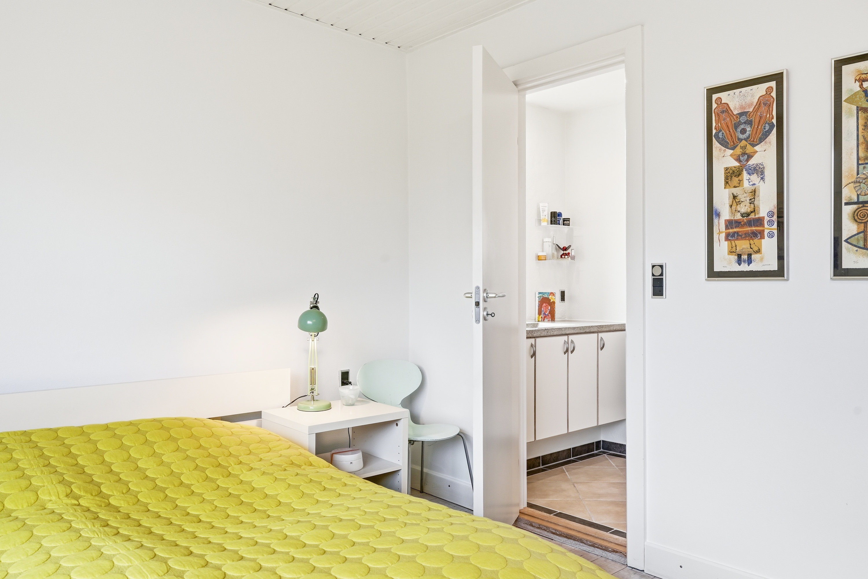 Fremhævet soveværelse billede i fuldskærmstilstand. Billede af Jernbanevej 51, Tarup, 5210 Odense NV