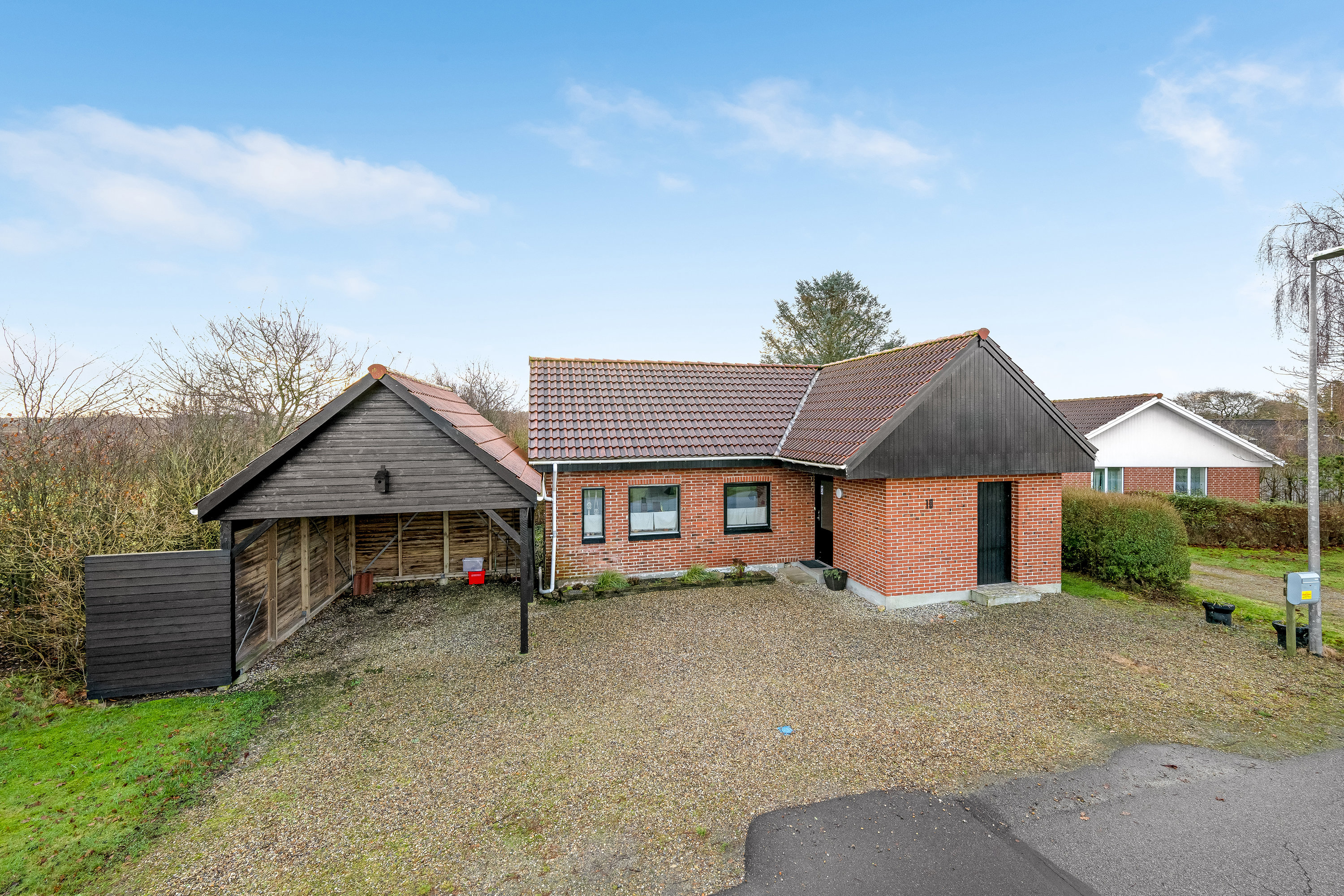 Fremhævet facade billede i fuldskærmstilstand. Billede af Ahlervej 10, Borris, 6900 Skjern