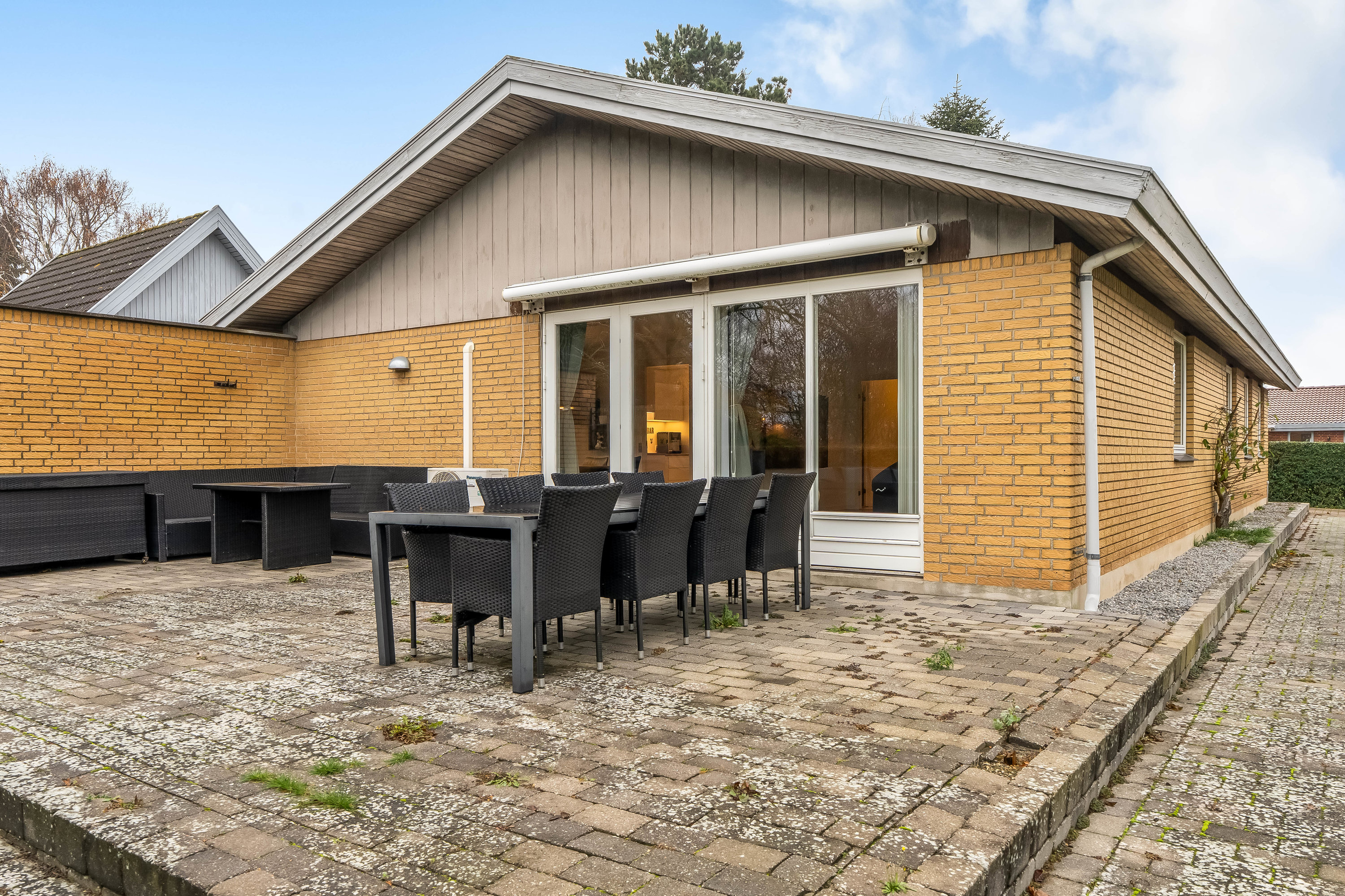 Fremhævet terrasse billede i fuldskærmstilstand. Billede af Kildevænget 46, Meløse, 3320 Skævinge