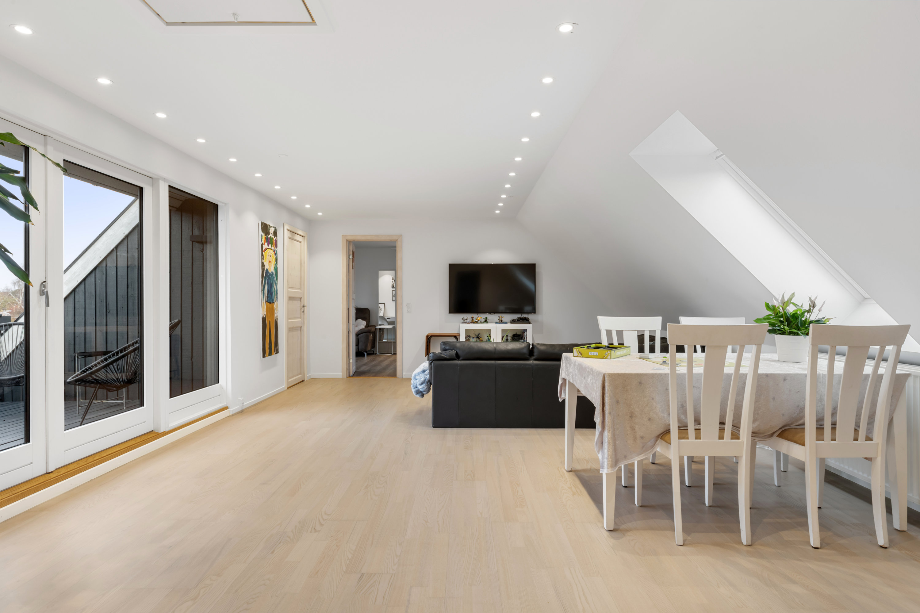 Fremhævet  billede i fuldskærmstilstand. Billede af Arnborgvej 24, 2770 Kastrup