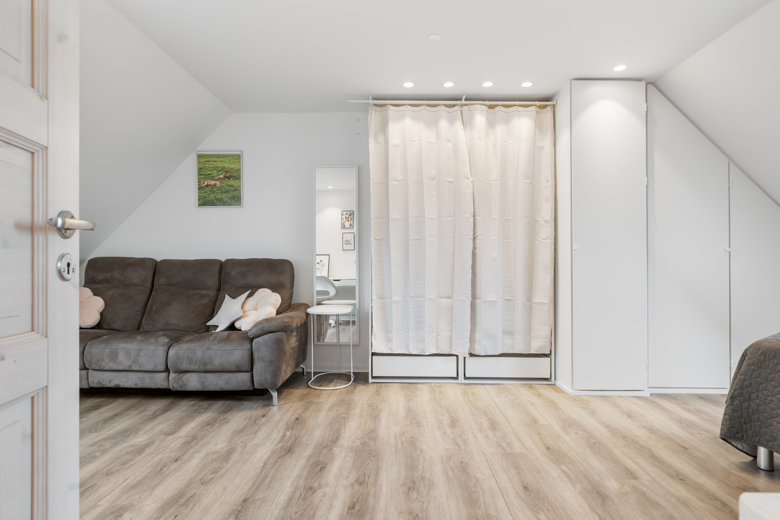 Fremhævet  billede i fuldskærmstilstand. Billede af Arnborgvej 24, 2770 Kastrup